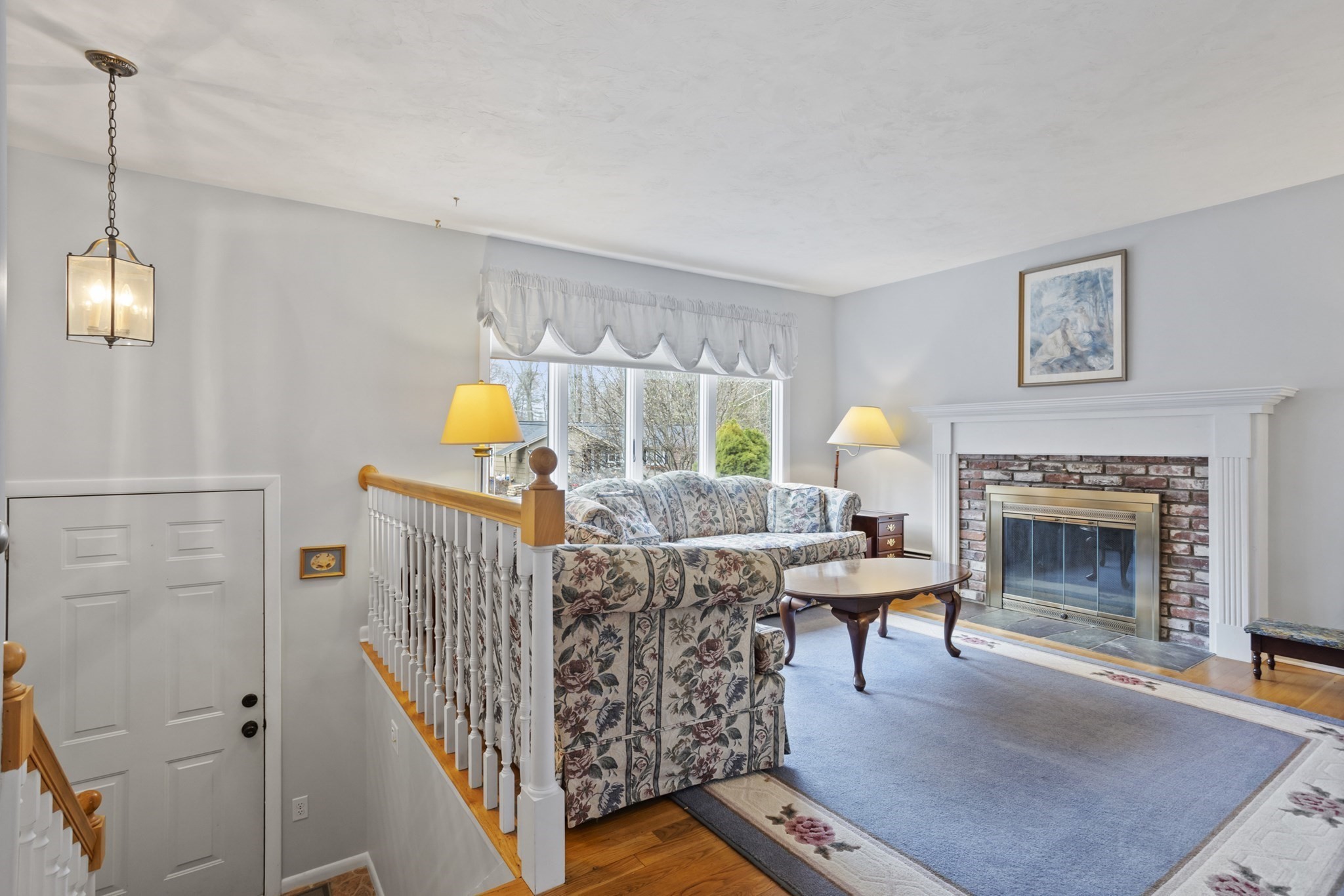 23 Bentley Ln, Chelmsford, MA 01824 - Image 2