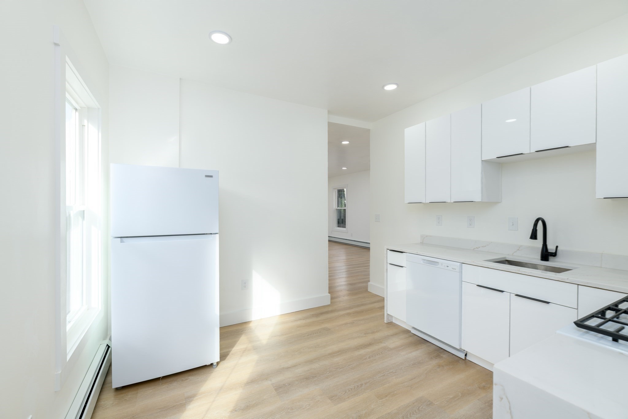 33 Florence St, Worcester, MA 01610 - Image 16