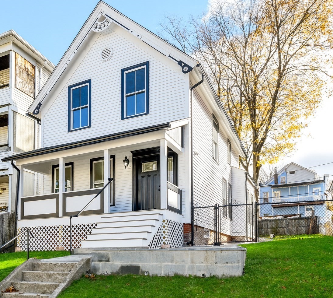 33 Florence St, Worcester, MA 01610 - Image 3