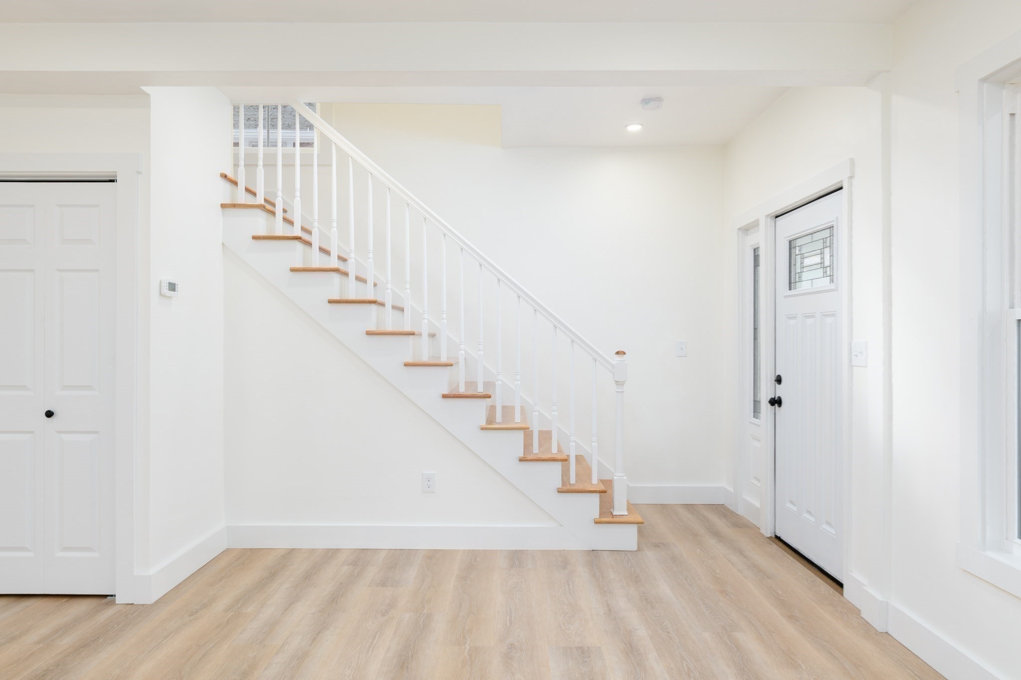 33 Florence St, Worcester, MA 01610 - Image 6