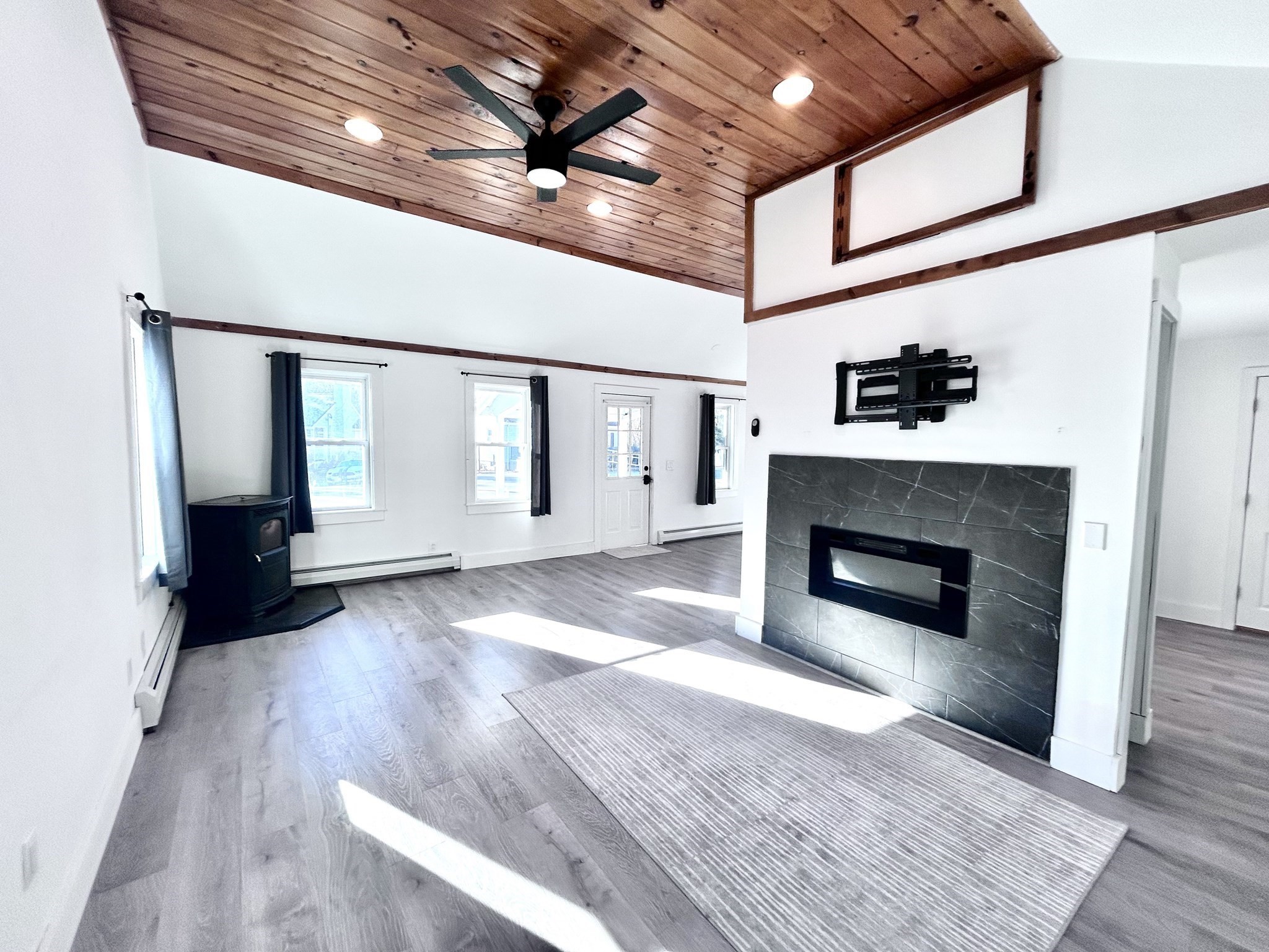 127 Beach Rd, Salisbury, MA 01952 - Image 11