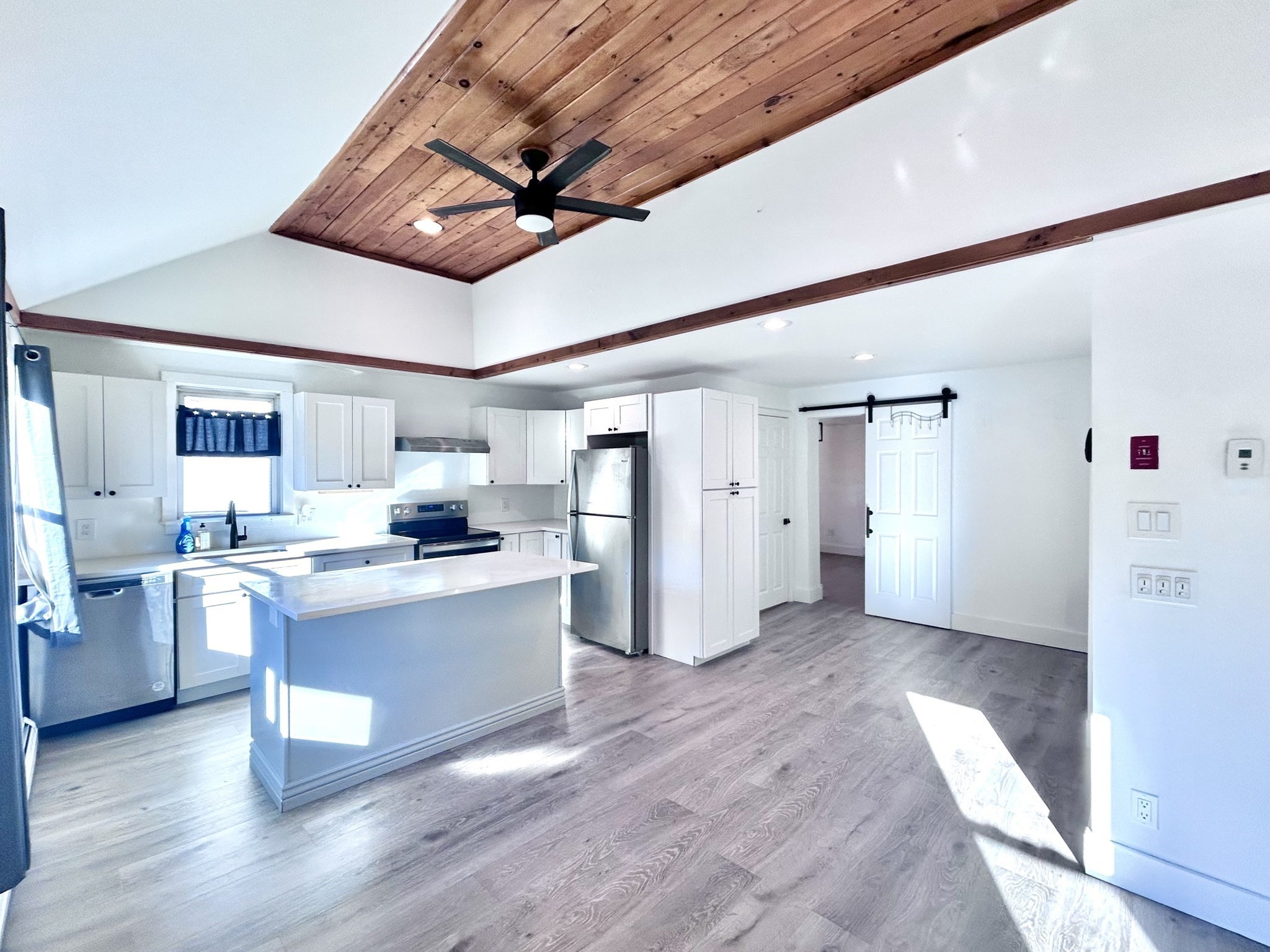 127 Beach Rd, Salisbury, MA 01952 - Image 3