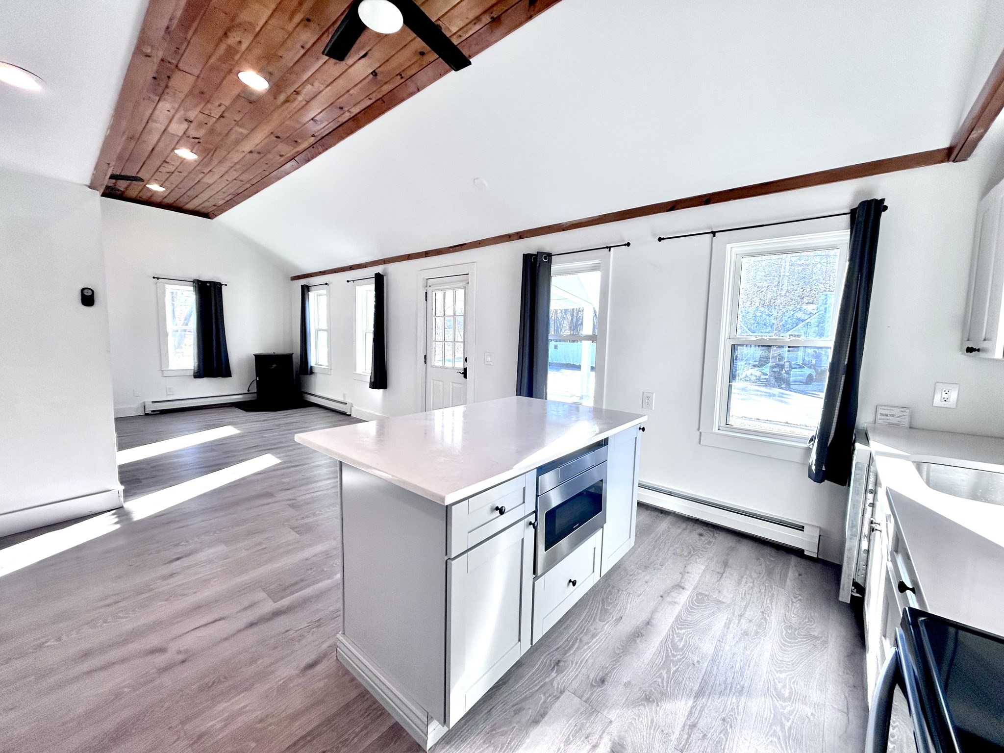 127 Beach Rd, Salisbury, MA 01952 - Image 9