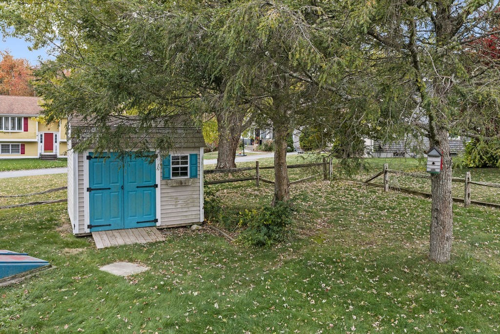 29 Elizabeth Ct, Dartmouth, MA 02747 - Image 4