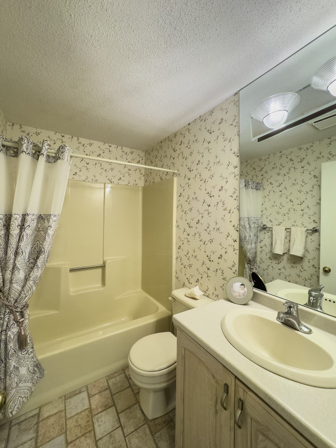 97 Meeting House Path Unit 97, Ashland, MA 01721 - Image 13