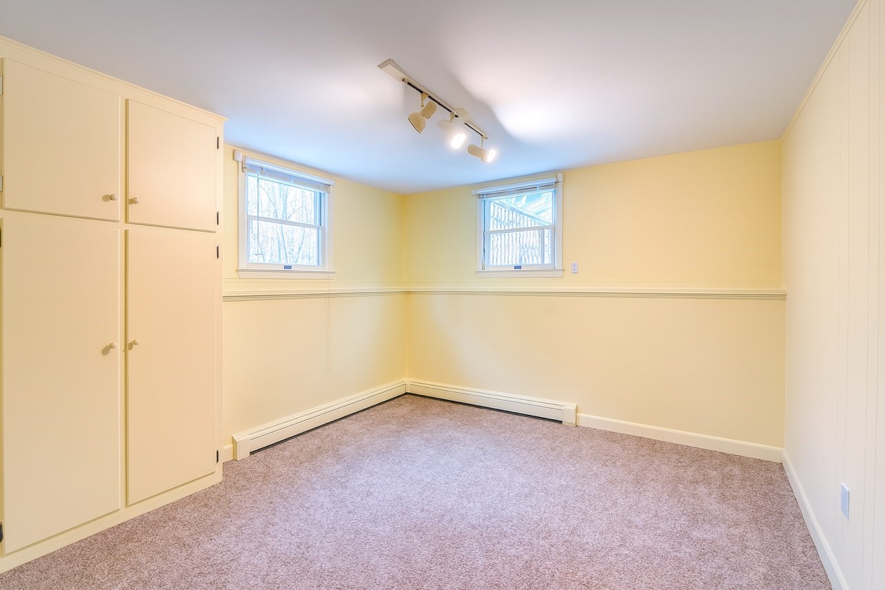 660 Old Dunstable Rd, Groton, MA 01450 - Image 9