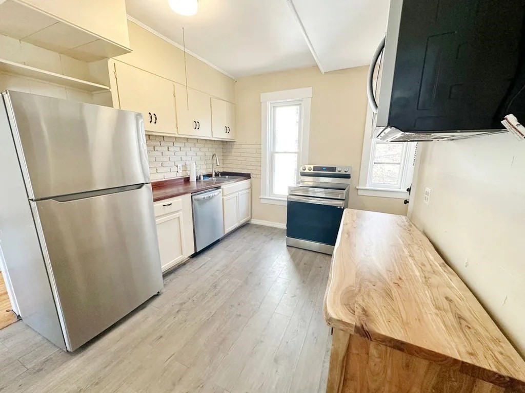 22 Highland St, Gardner, MA 01440 - Image 4