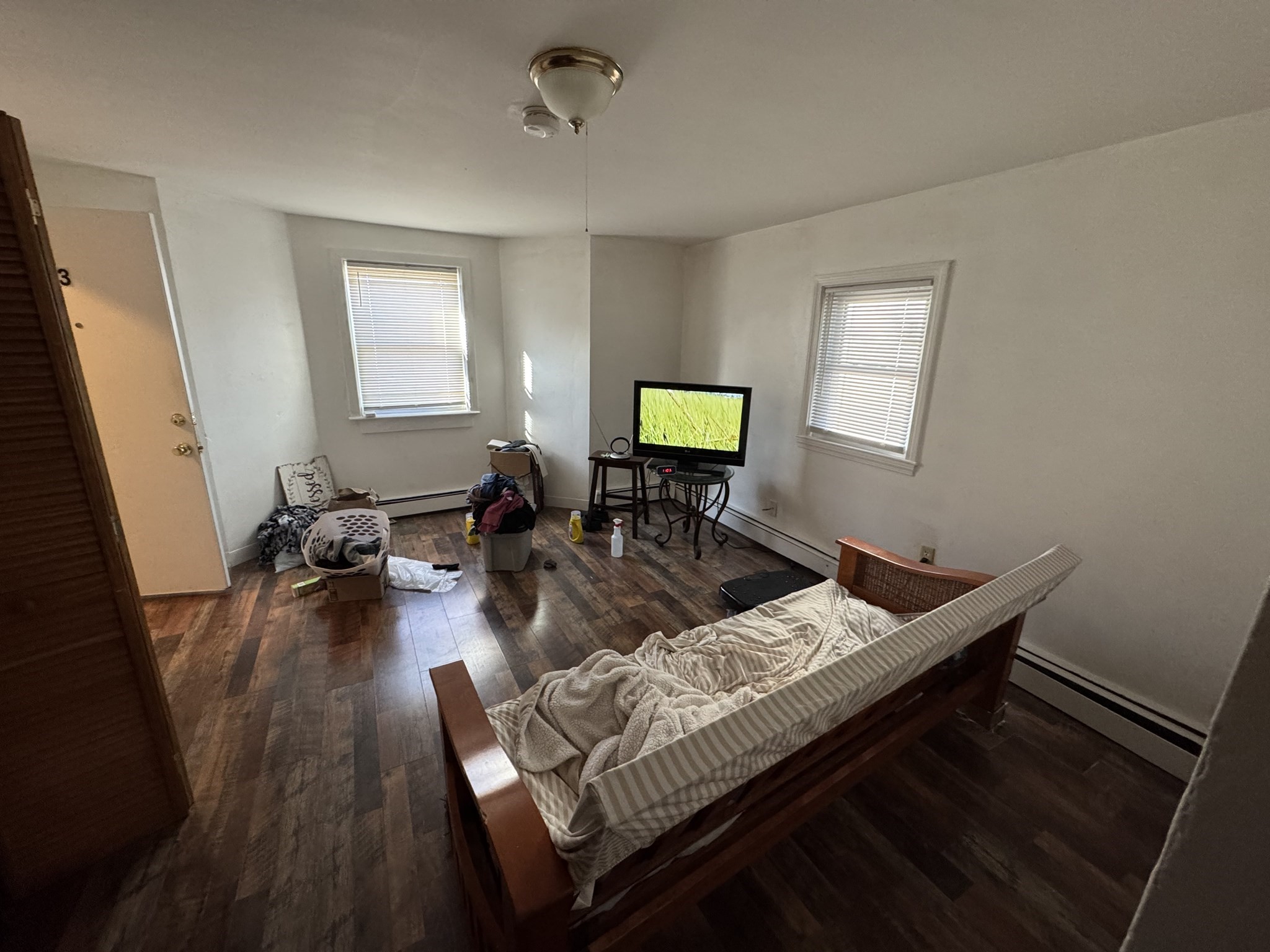 28 Grand St, Lowell, MA 01851 - Image 11