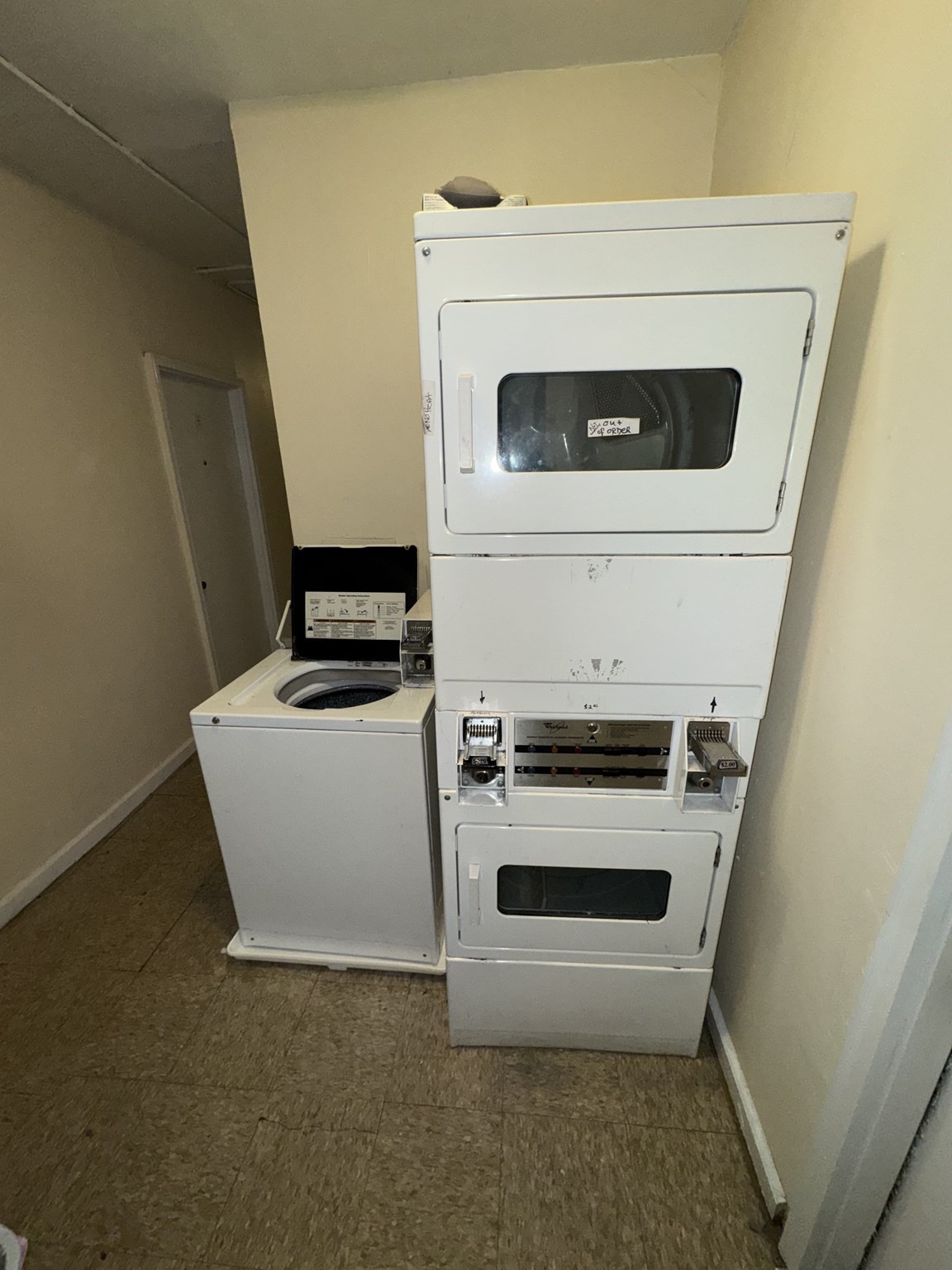 28 Grand St, Lowell, MA 01851 - Image 12