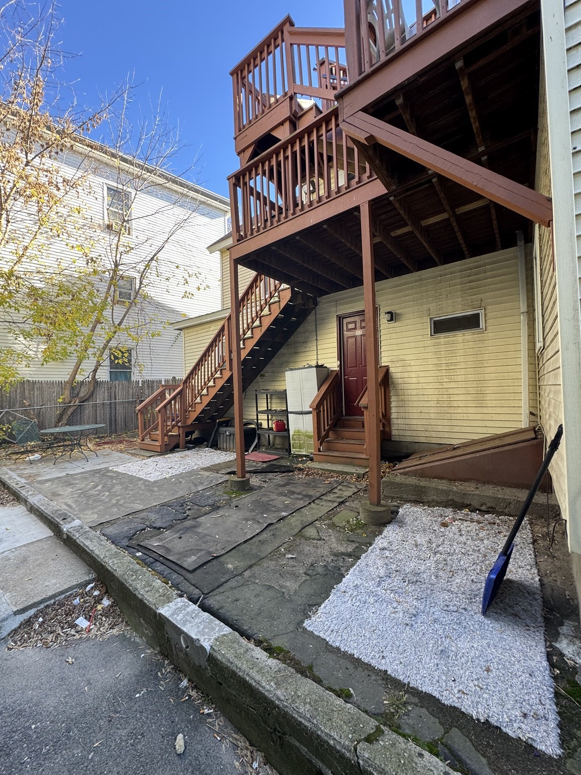 28 Grand St, Lowell, MA 01851 - Image 21
