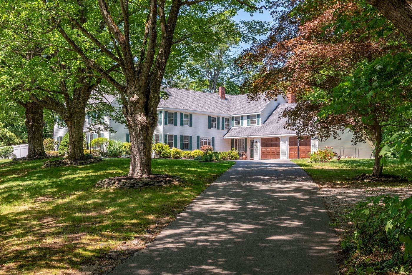 98 Sweet Hill Rd, Plaistow, NH 03865