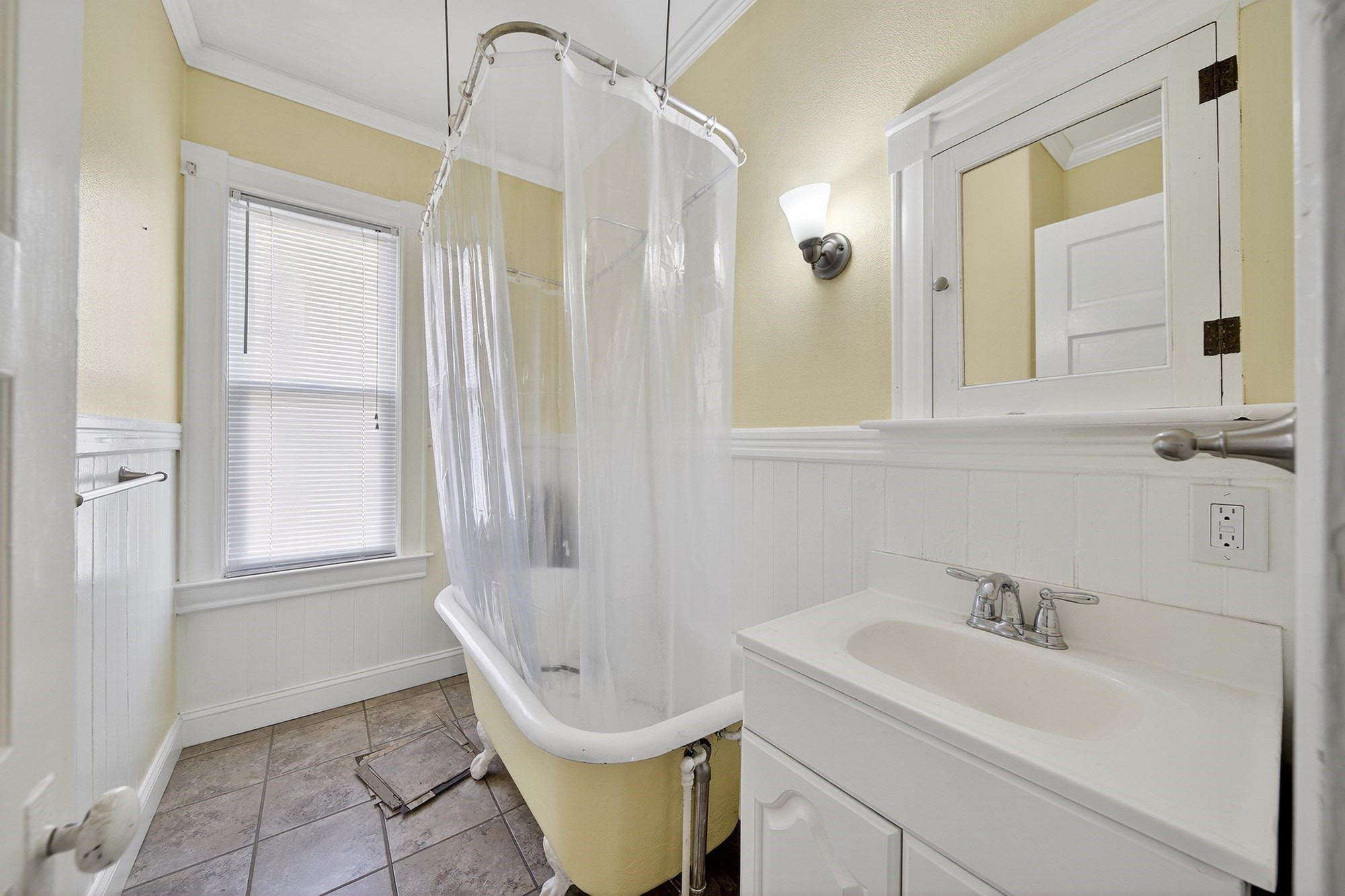 95 Washington St, Chicopee, MA 01020 - Image 26