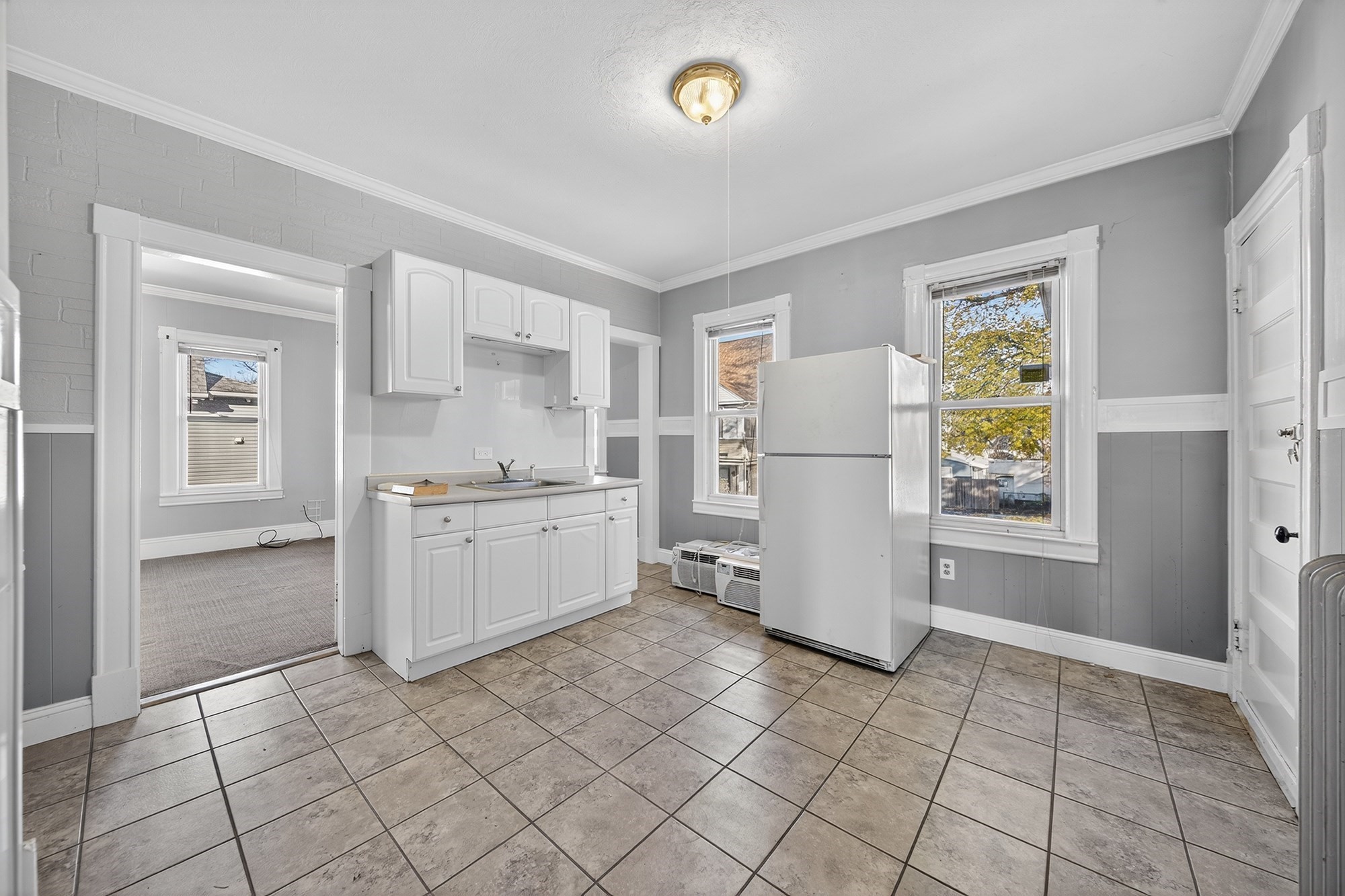 95 Washington St, Chicopee, MA 01020 - Image 4