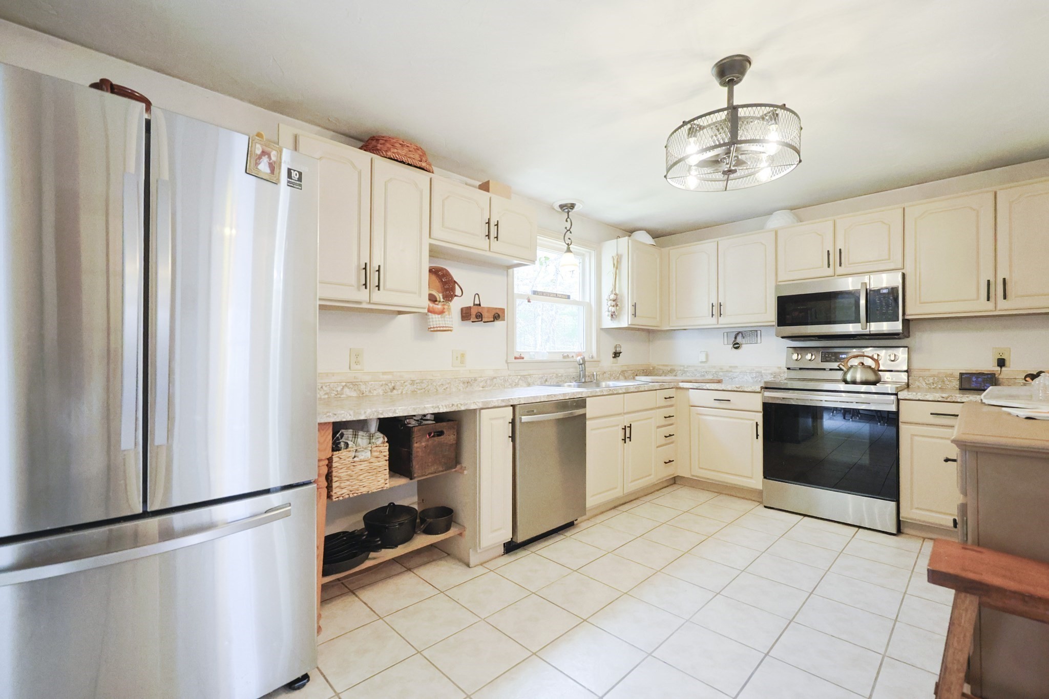 75 Lake St, Uxbridge, MA 01569 - Image 13