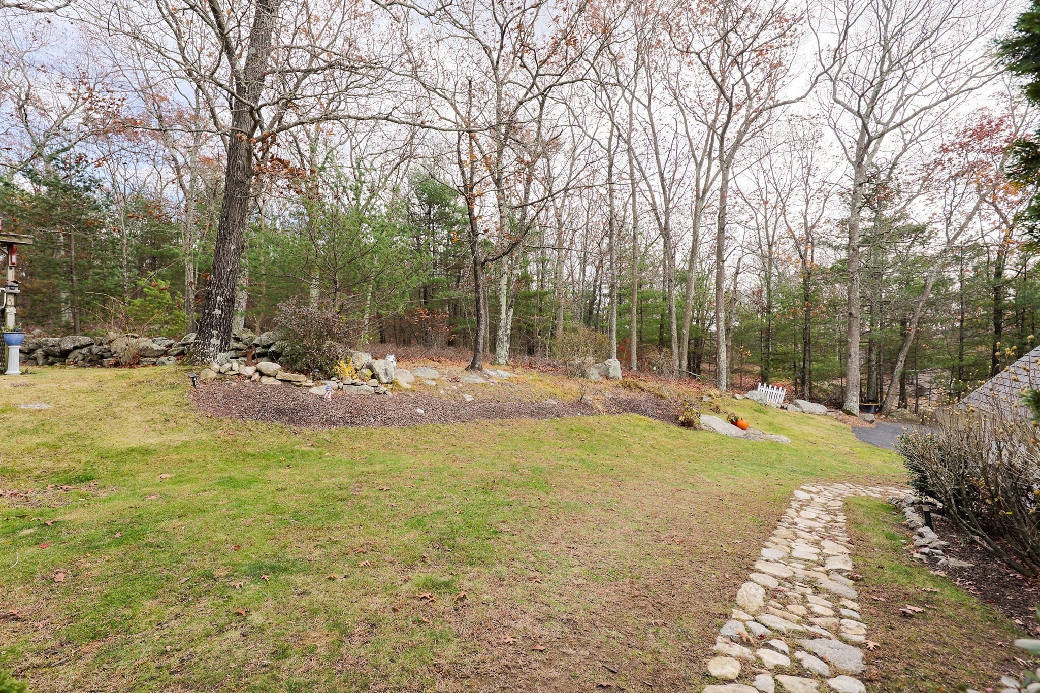 75 Lake St, Uxbridge, MA 01569 - Image 37
