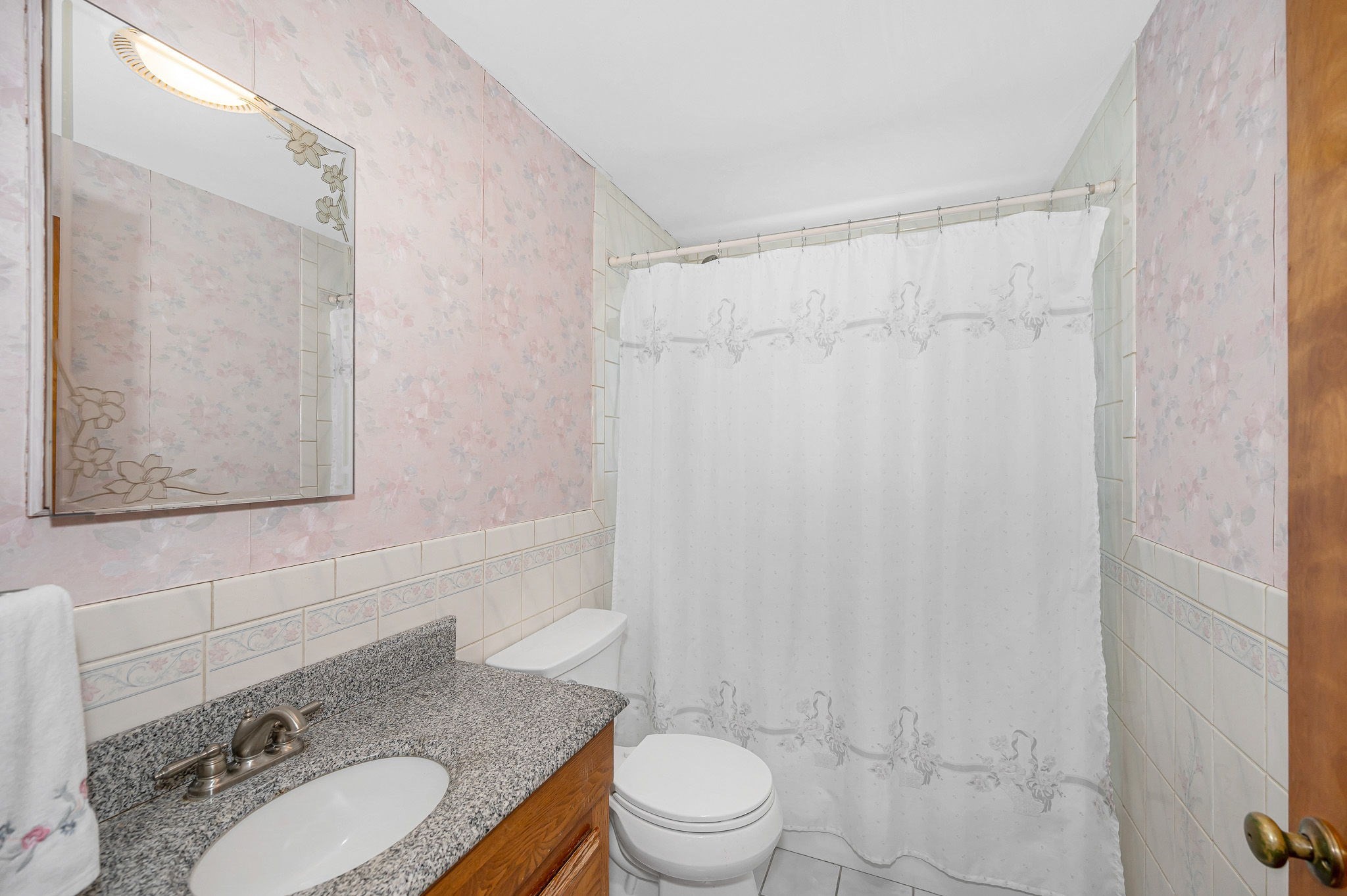 1370 Varnum Ave, Lowell, MA 01854 - Image 16