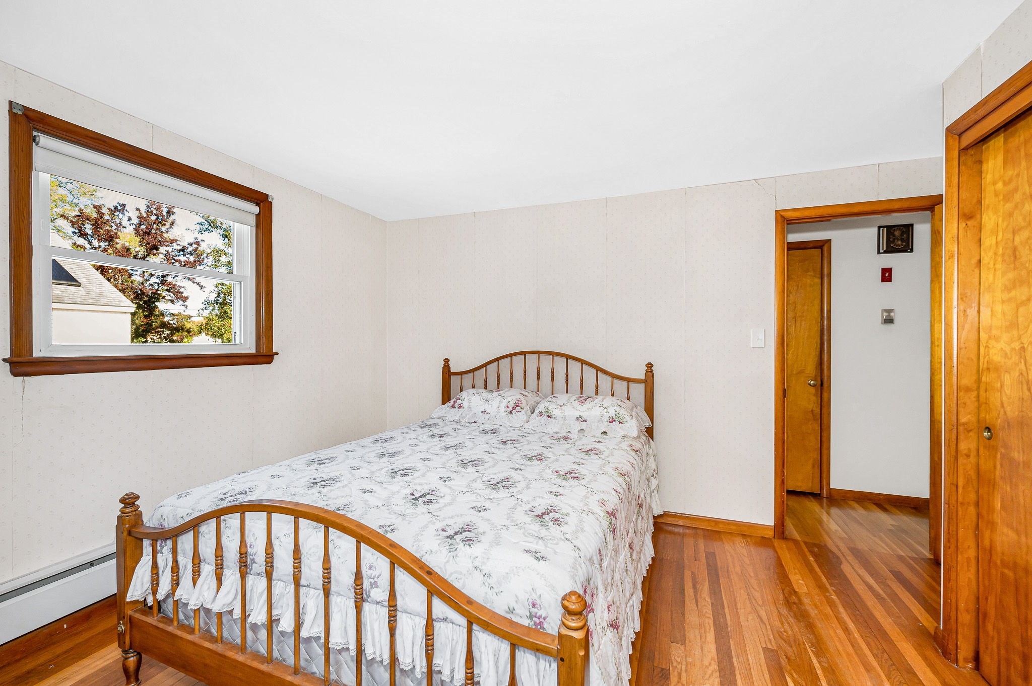 1370 Varnum Ave, Lowell, MA 01854 - Image 17