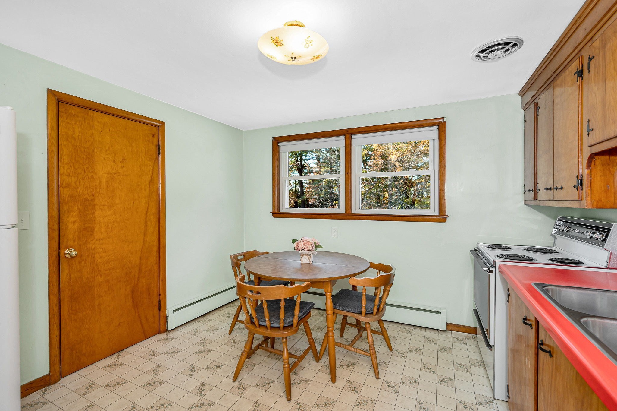 1370 Varnum Ave, Lowell, MA 01854 - Image 9