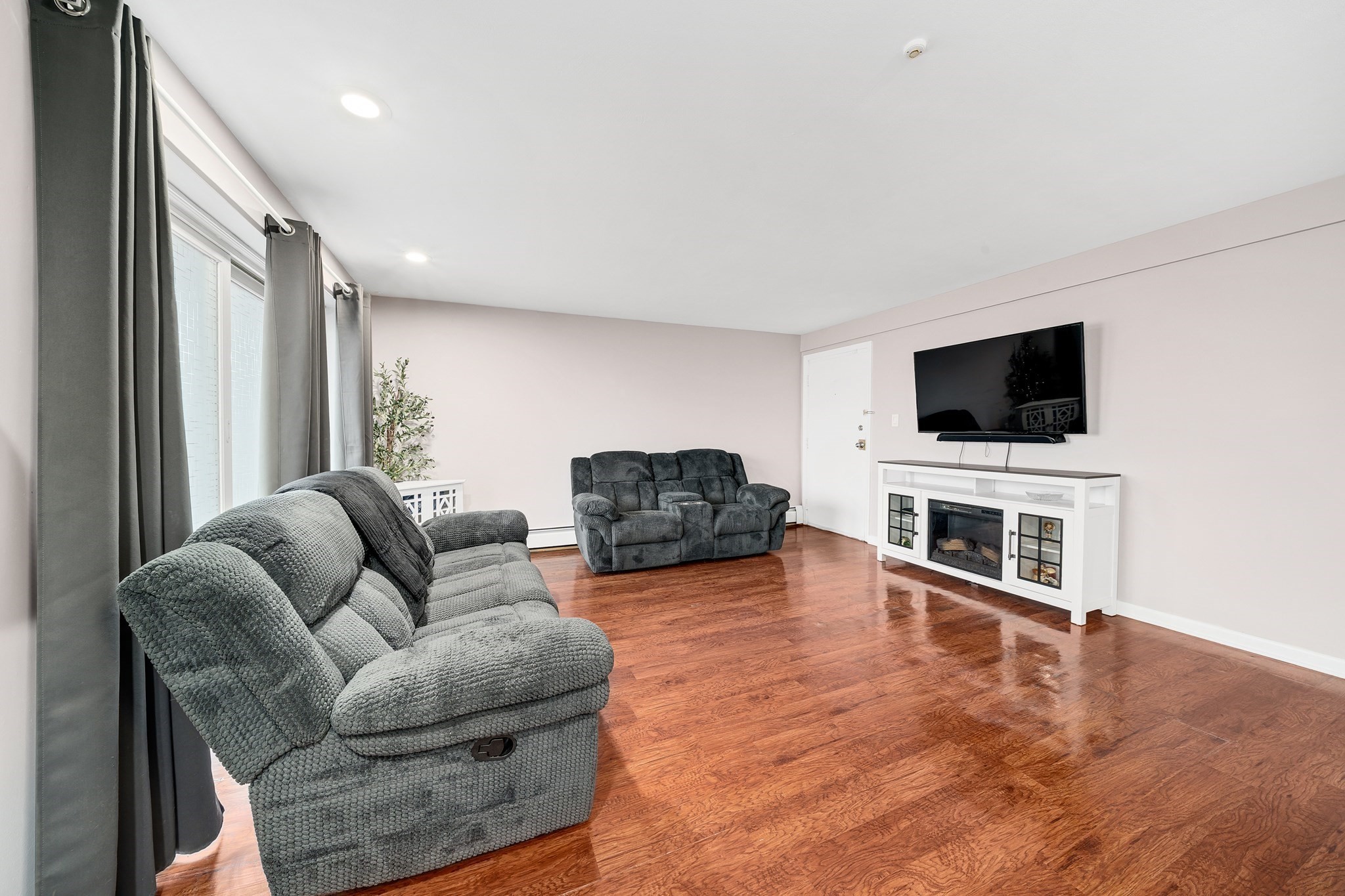 75 Edgelawn Ave Unit 1, North Andover, MA 01845 - Image 6