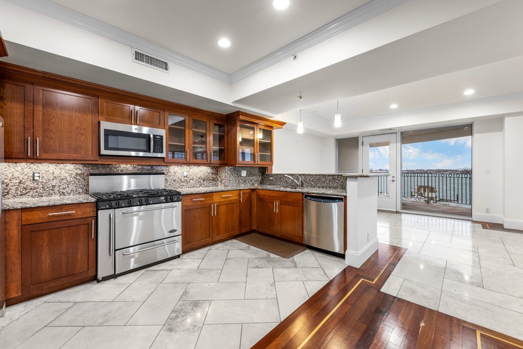 550 Pleasant St Unit 506, Winthrop, MA 02152 - Image 9