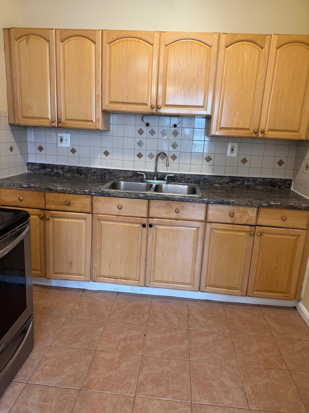 29 Willow St Unit B, Lawrence, MA 01841 - Image 11