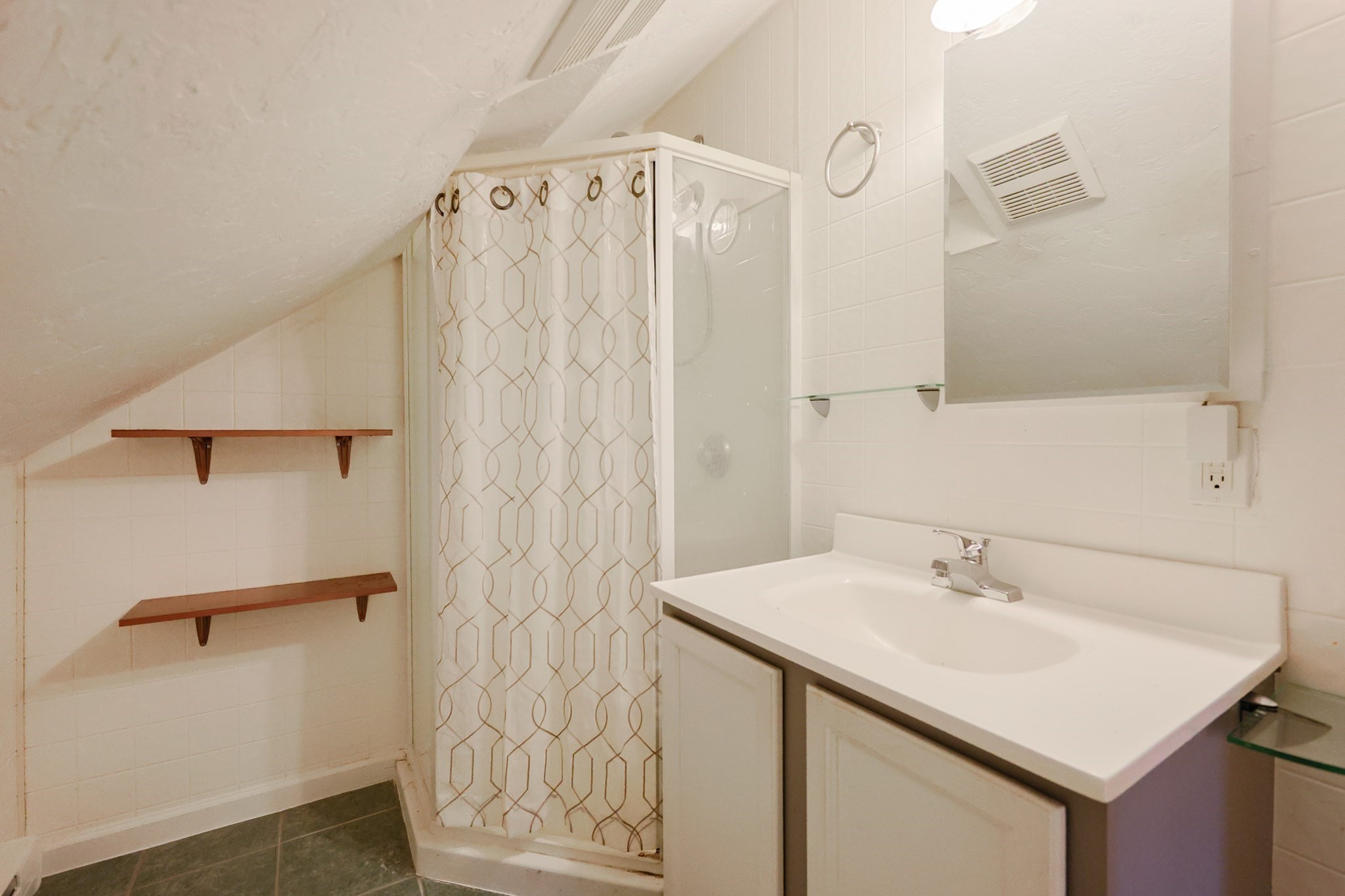 107 Lake Unit B, Webster, MA 01570 - Image 28