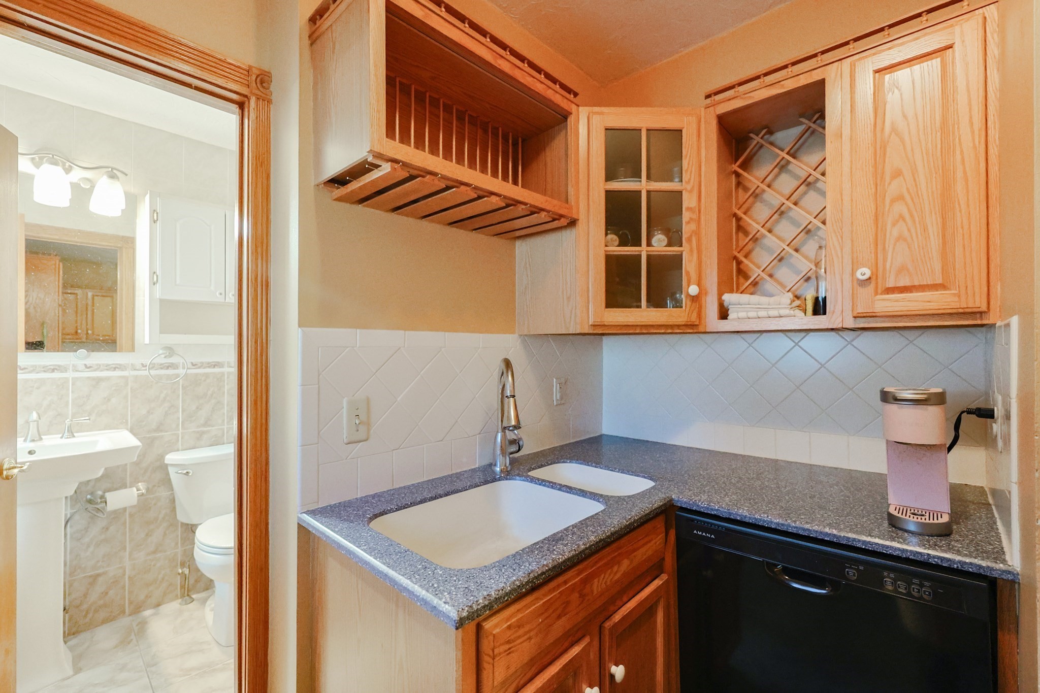 107 Lake Unit B, Webster, MA 01570 - Image 4