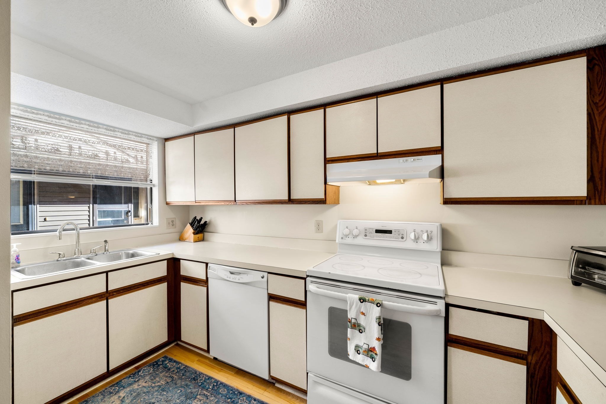 33 Maplewood Avenue Unit 21, Gloucester, MA 01930 - Image 7