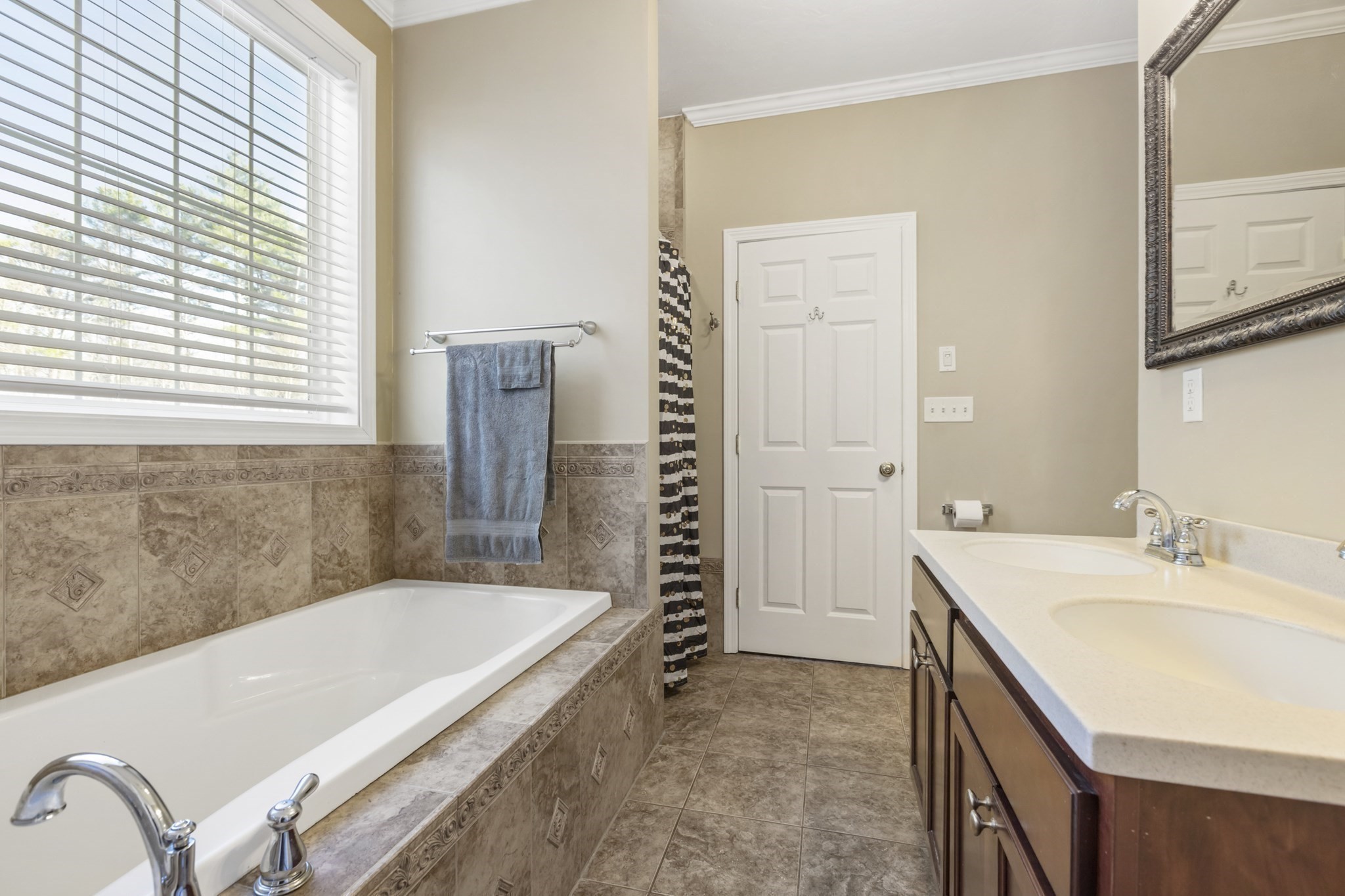 204 Brookfield Rd, Charlton, MA 01507 - Image 21