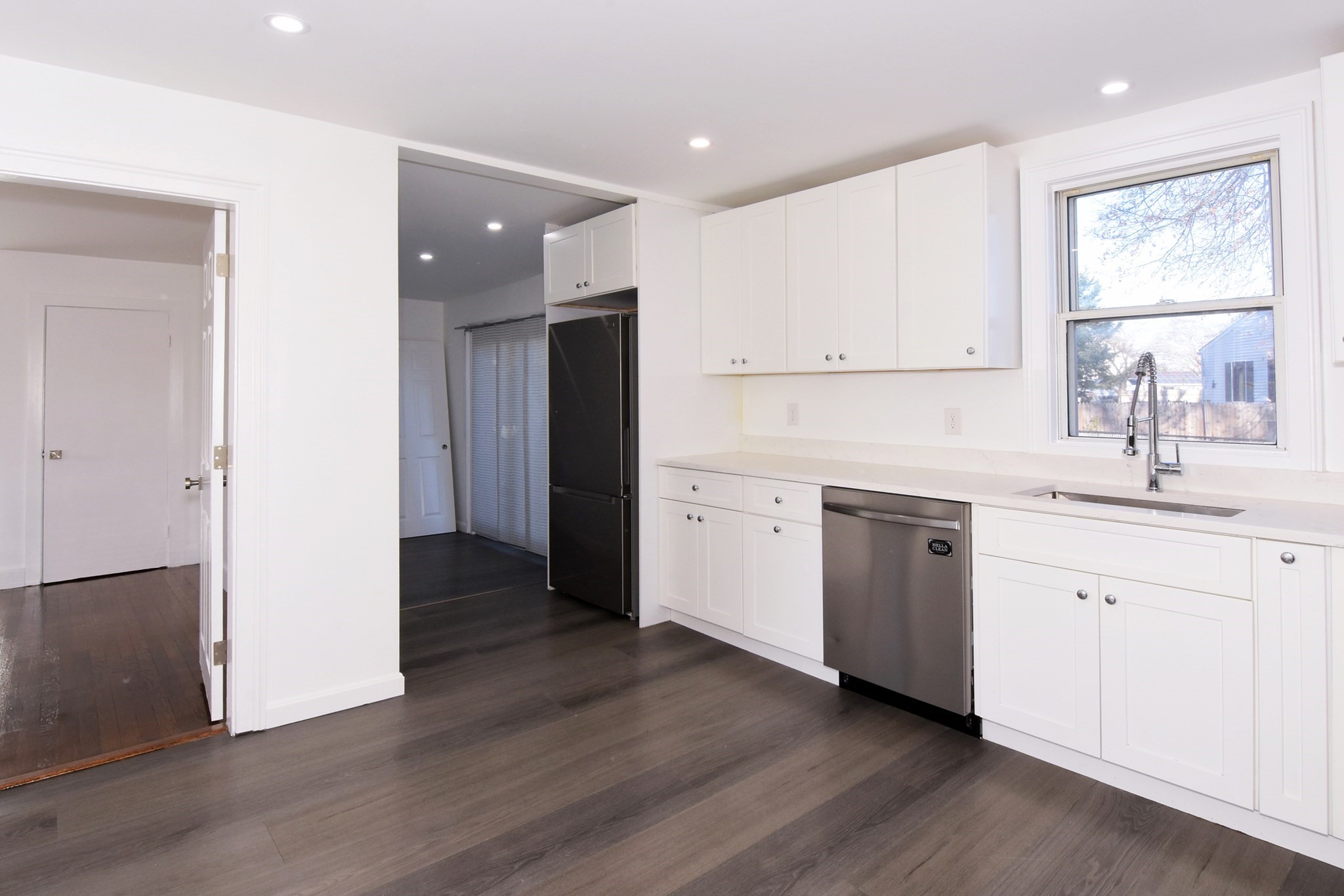 11 W Hawley Street, Lawrence, MA 01843 - Image 5