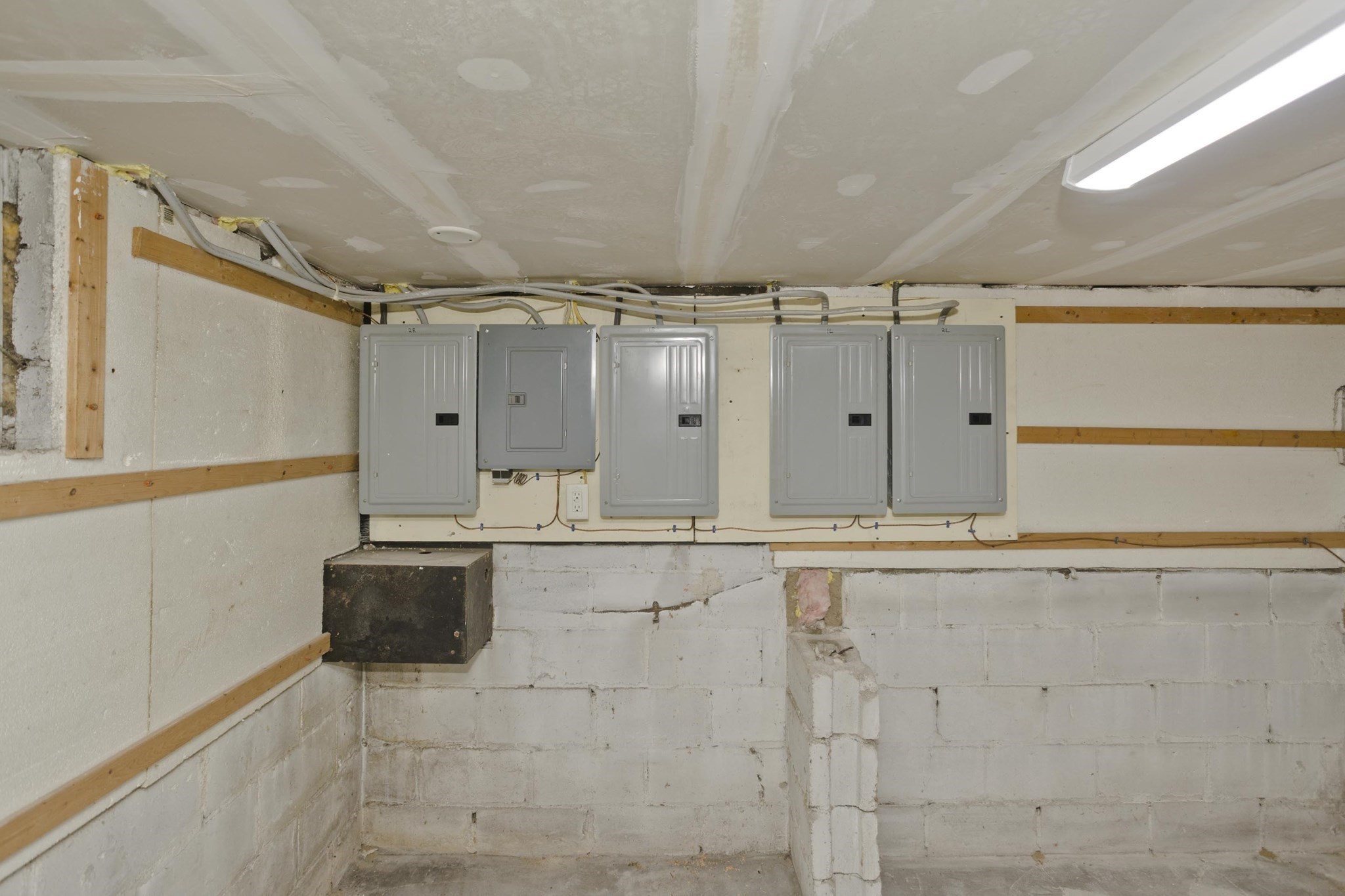 298 Oakland St, Springfield, MA 01108 - Image 31