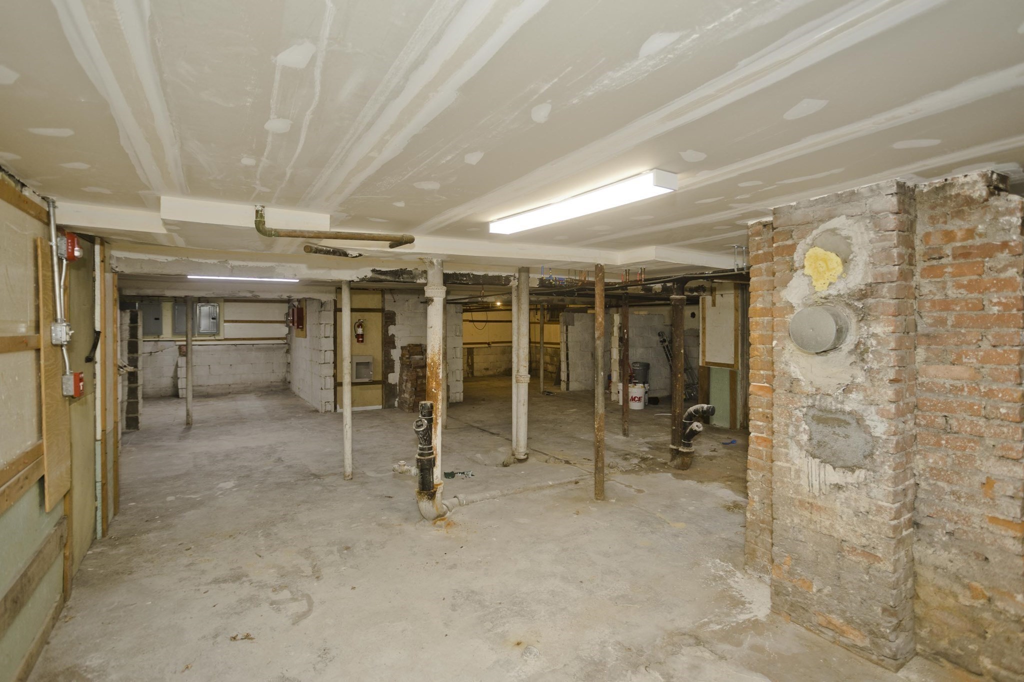 298 Oakland St, Springfield, MA 01108 - Image 34