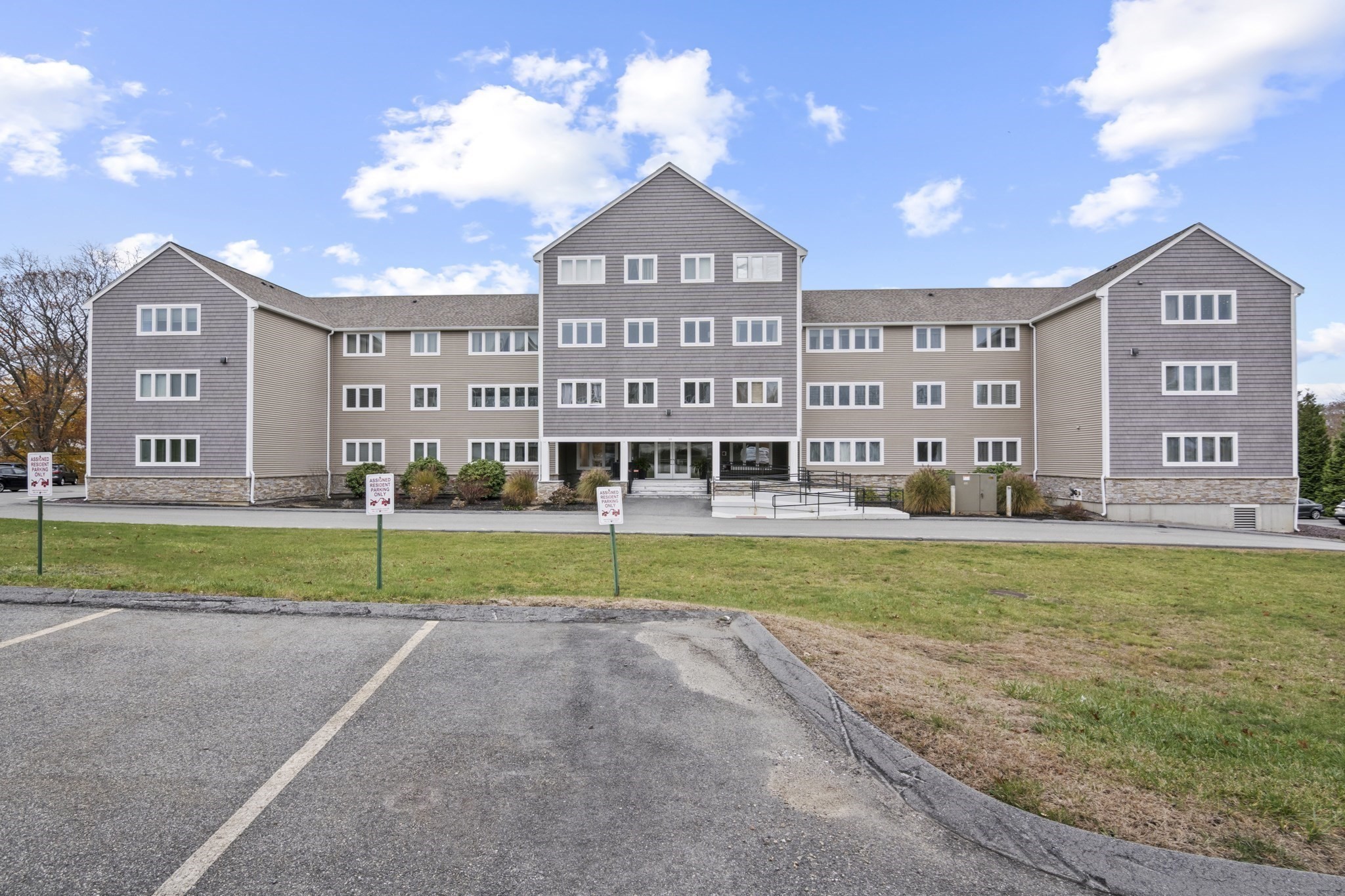 38 Dunham Road Unit 201, Beverly, MA 01915 - Image 28