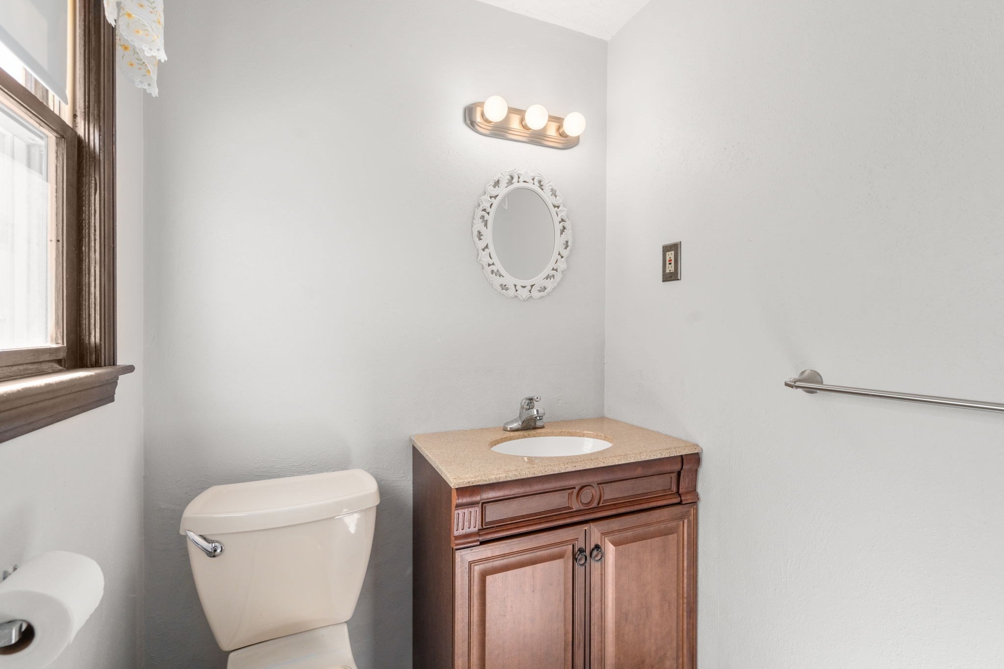 215 Chestnut St, Uxbridge, MA 01569 - Image 17