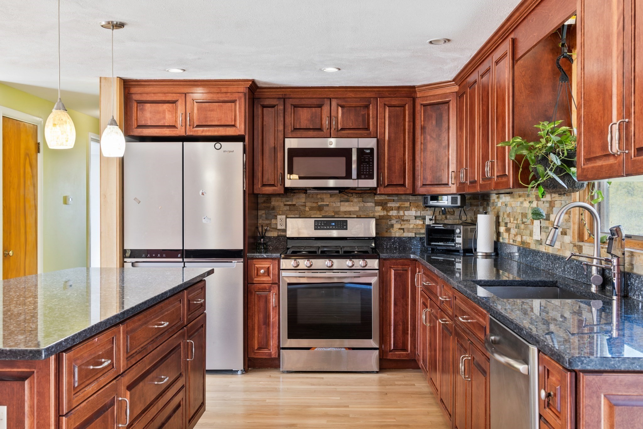 42 Sundin Rd, Weymouth, MA 02188 - Image 3