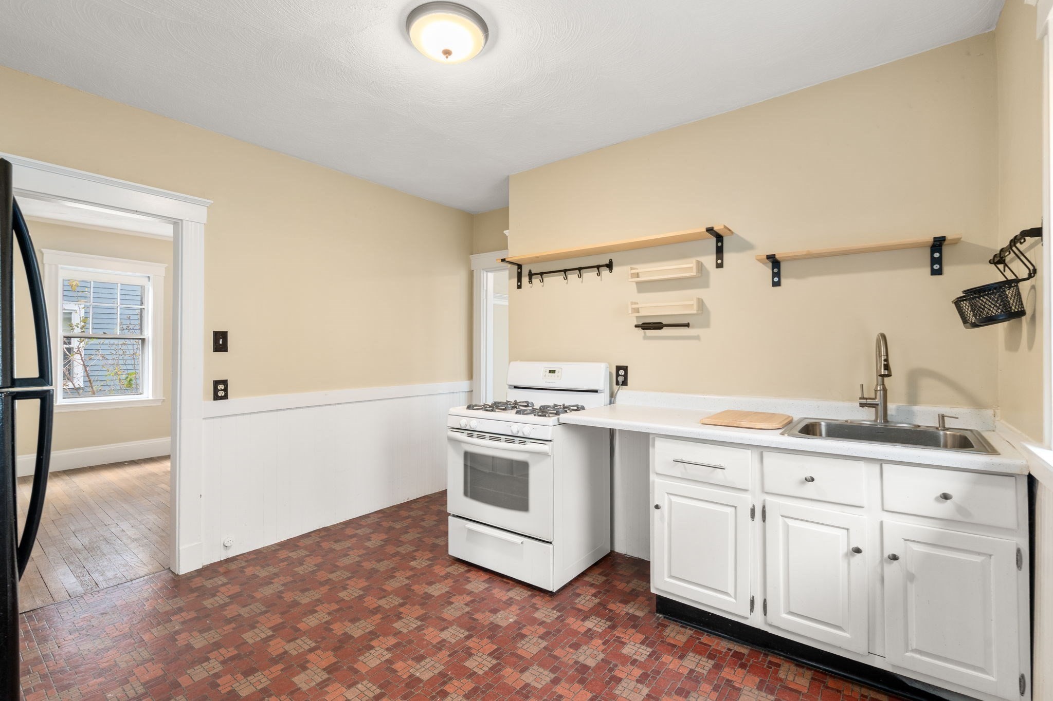 27 Boston Ave, Somerville, MA 02144 - Image 15