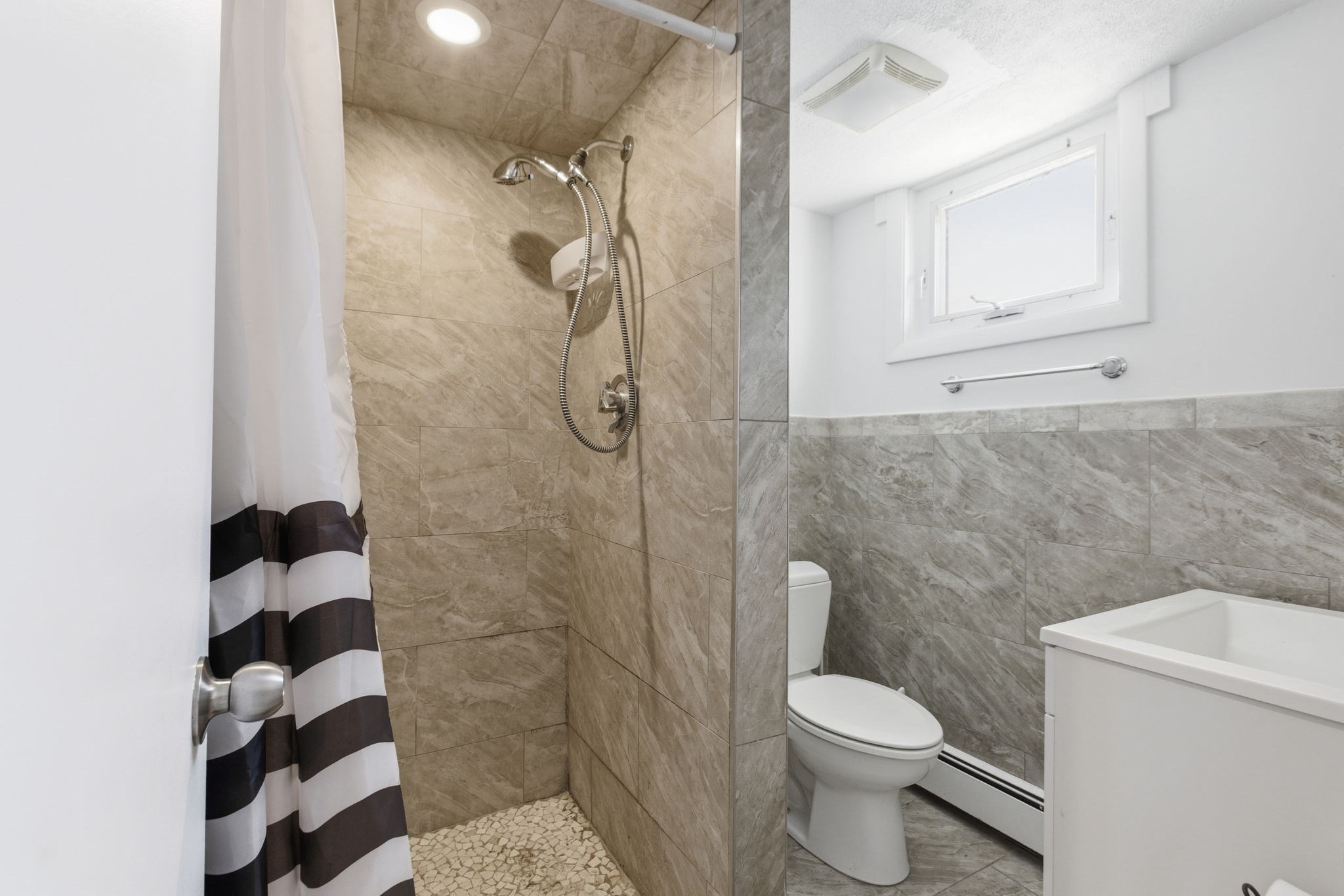 41 Seagirt Ave, Saugus, MA 01906 - Image 23