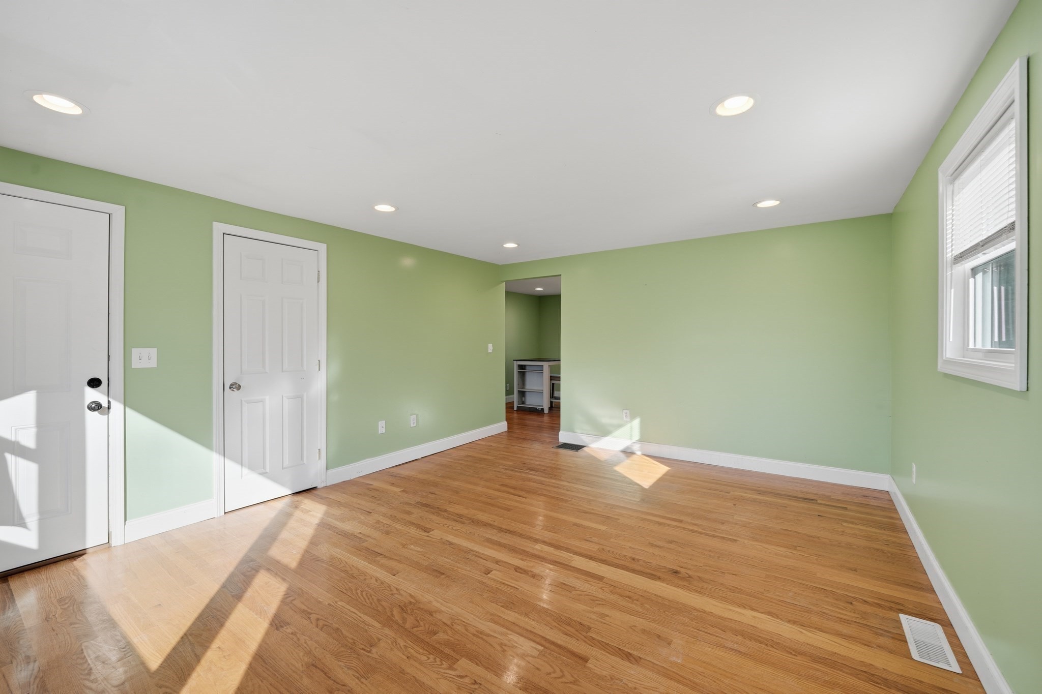 30 Lively Lane, Springfield, MA 01109 - Image 11