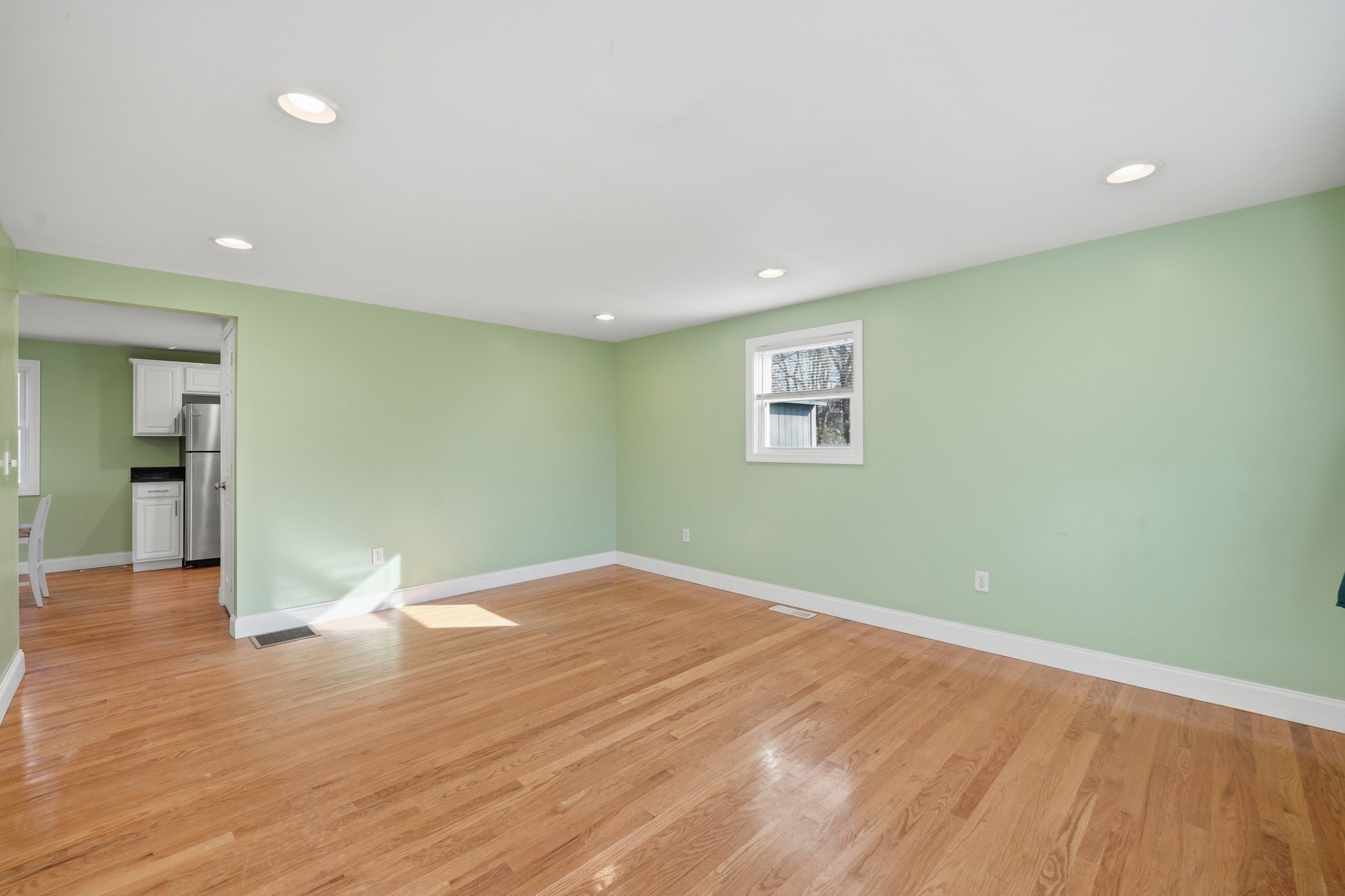 30 Lively Lane, Springfield, MA 01109 - Image 12