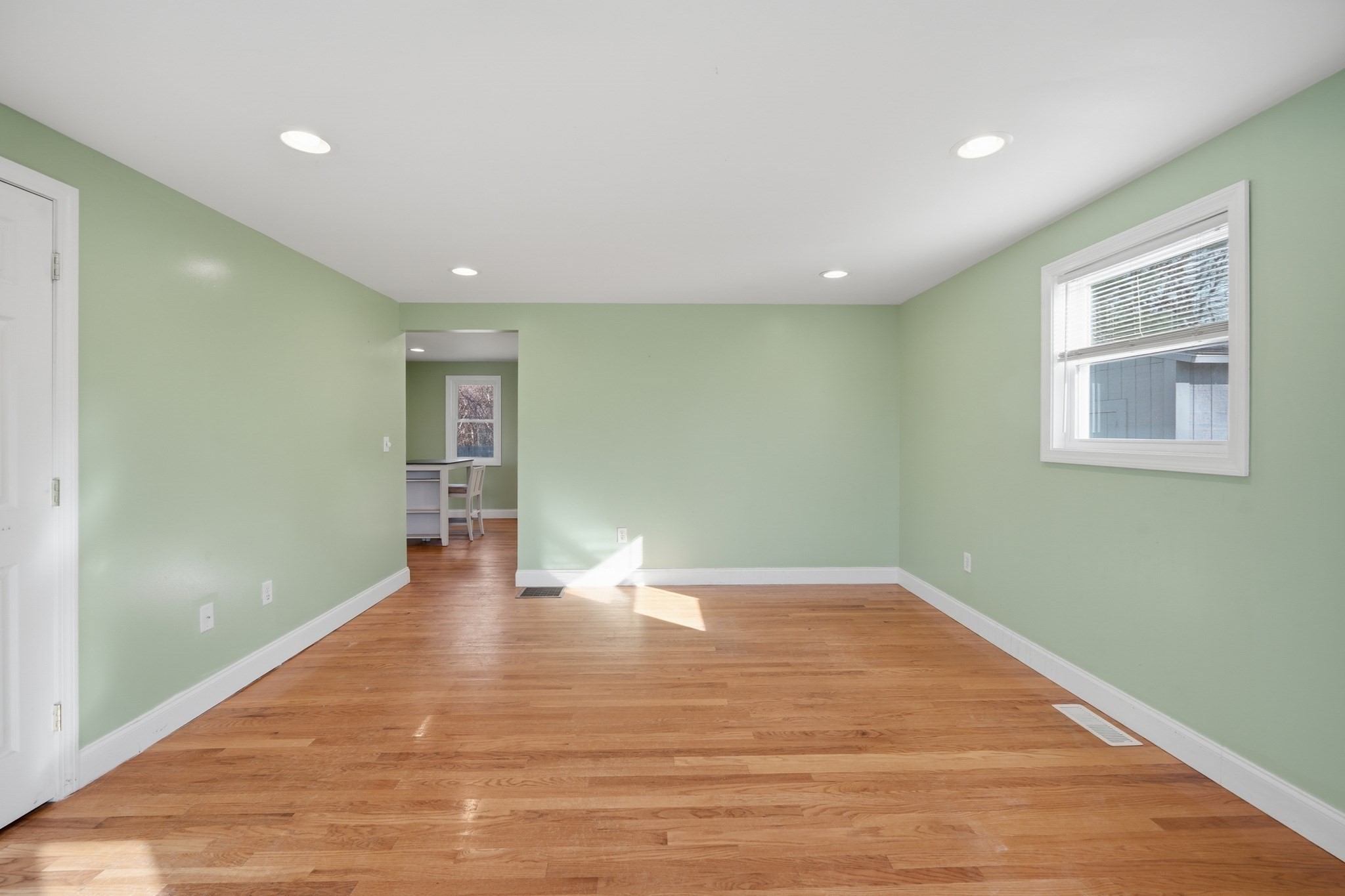 30 Lively Lane, Springfield, MA 01109 - Image 13