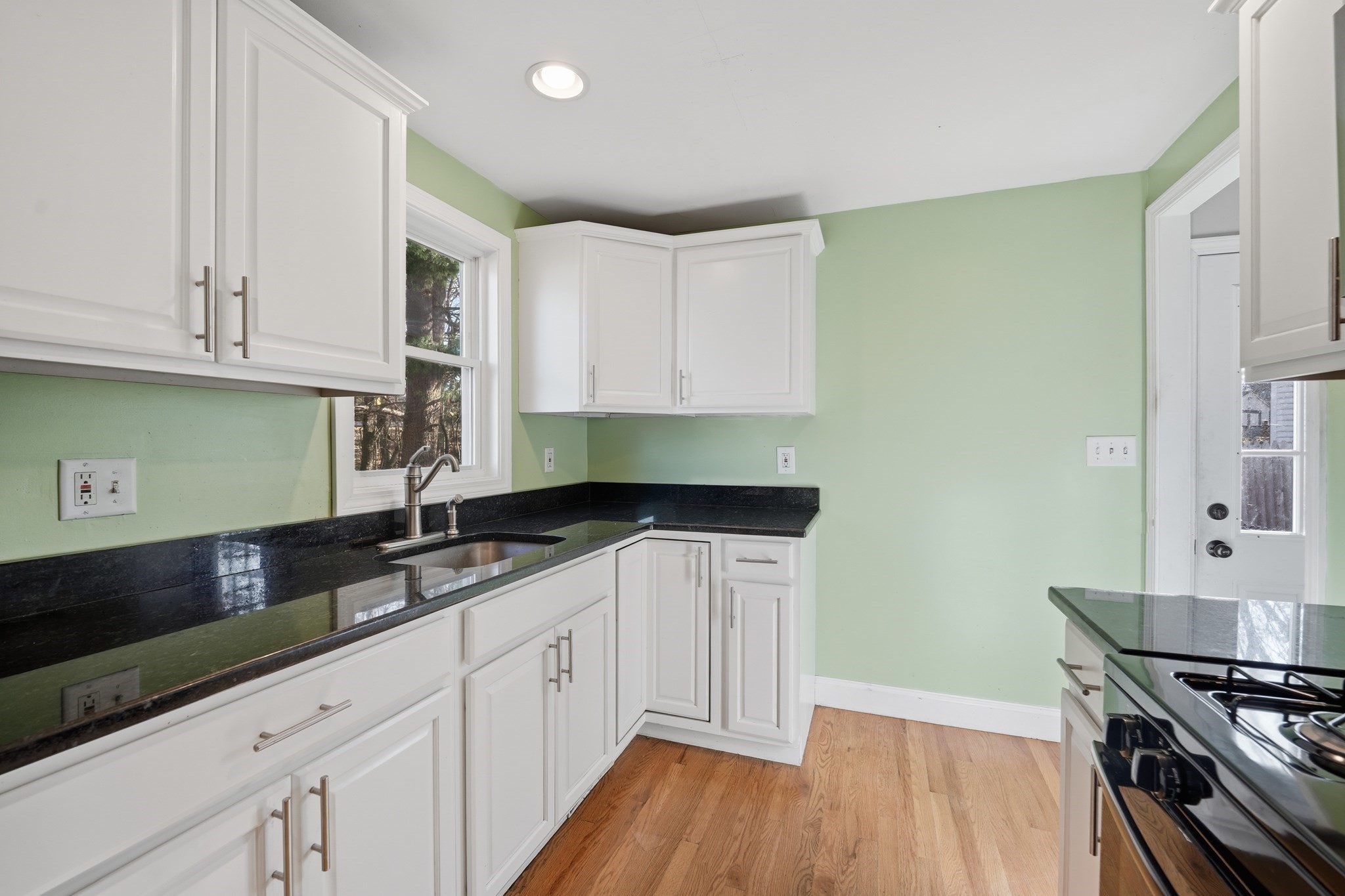 30 Lively Lane, Springfield, MA 01109 - Image 5