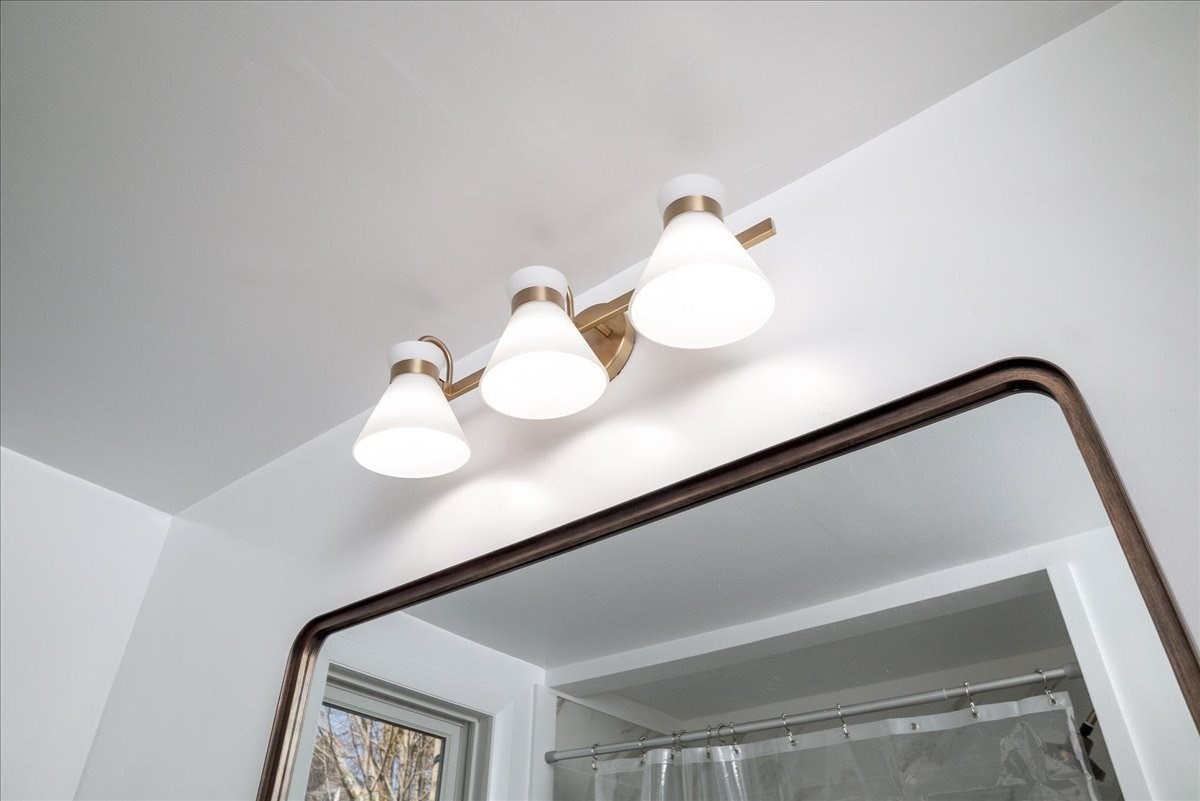 18 Claffey Avenue, Worcester, MA 01606 - Image 32