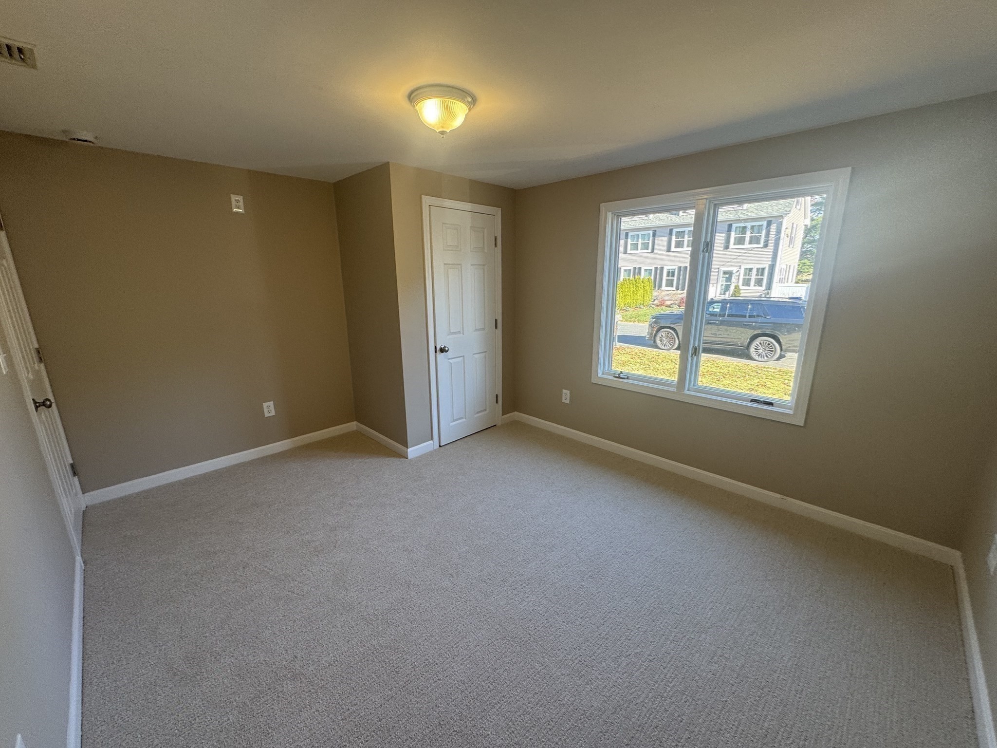 39 Neillian St Unit 39, Bedford, MA 01730 - Image 11