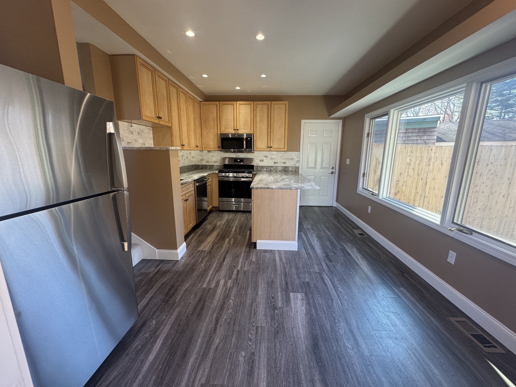 39 Neillian St Unit 39, Bedford, MA 01730 - Image 5