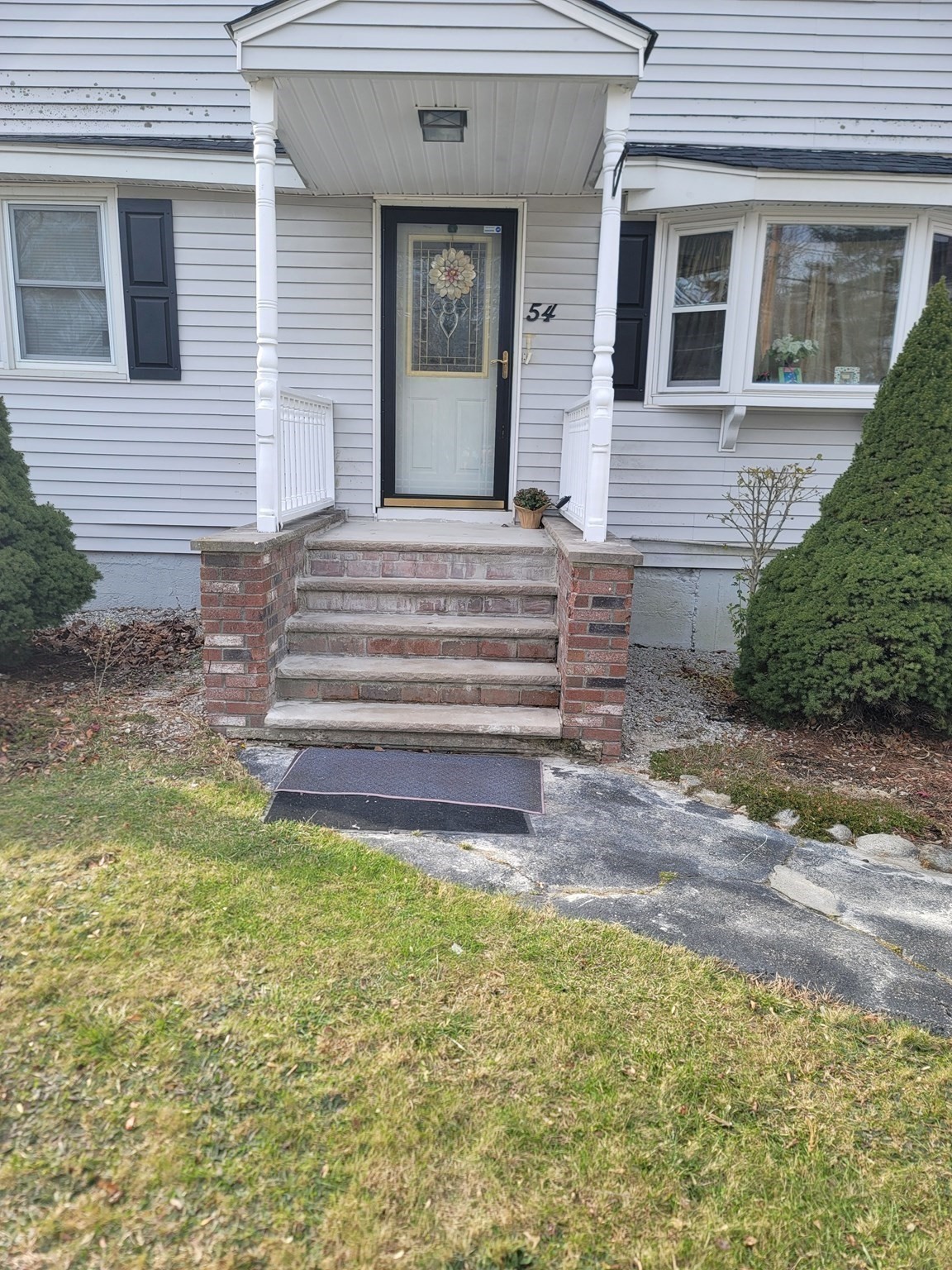 54 Shirley Ave, Lowell, MA 01854 - Image 2