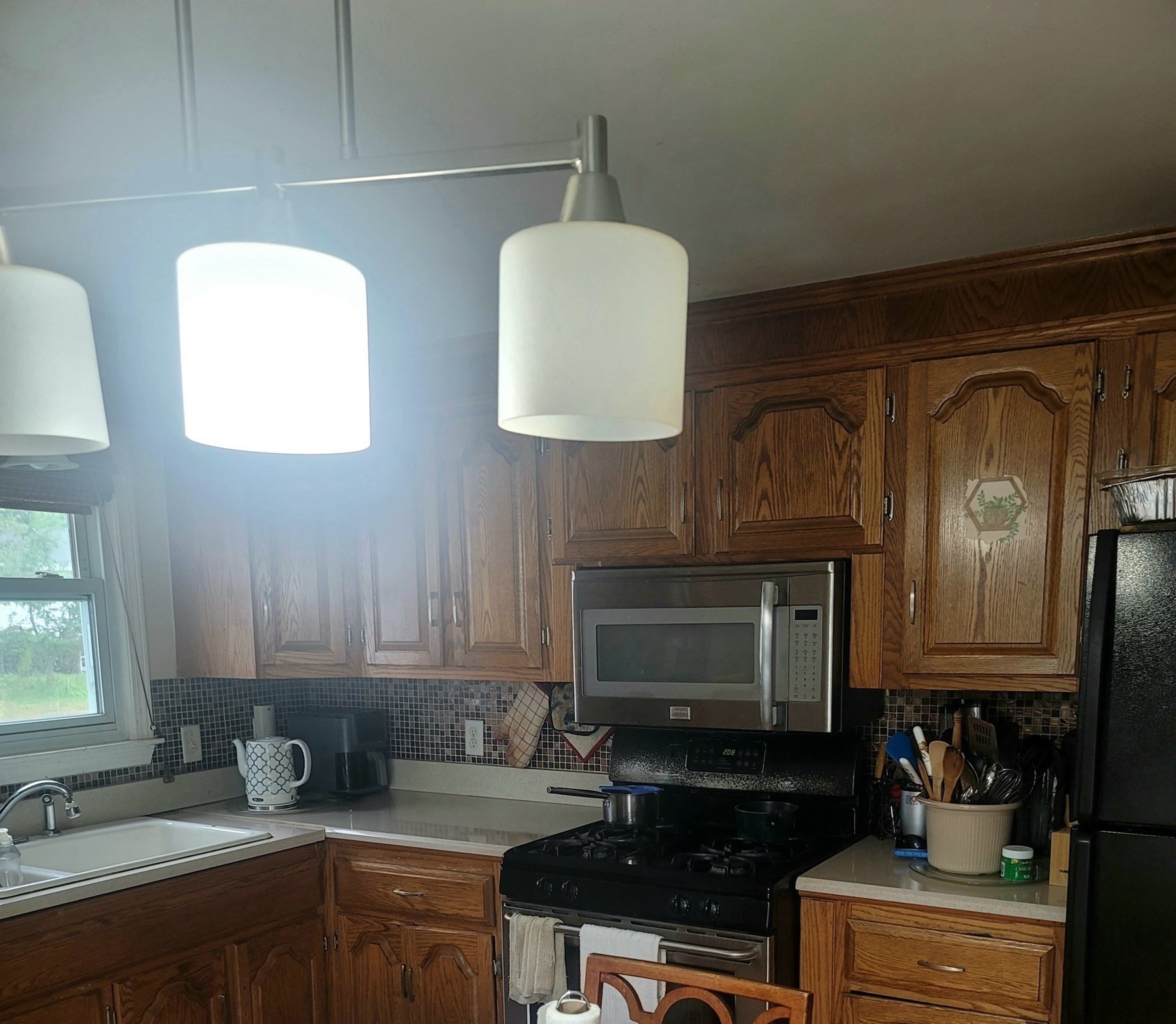 54 Shirley Ave, Lowell, MA 01854 - Image 6