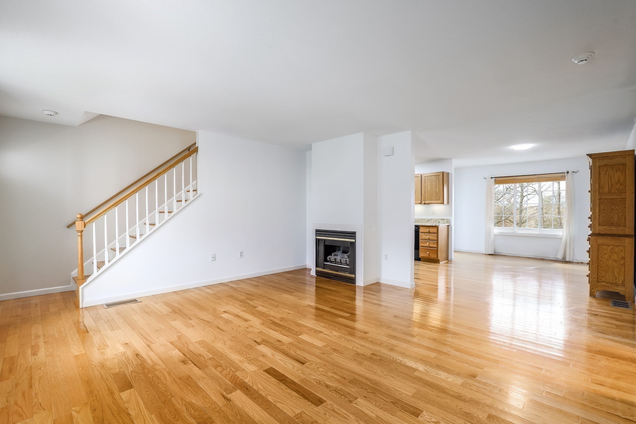 665 Center St Unit 706, Ludlow, MA 01056 - Image 4