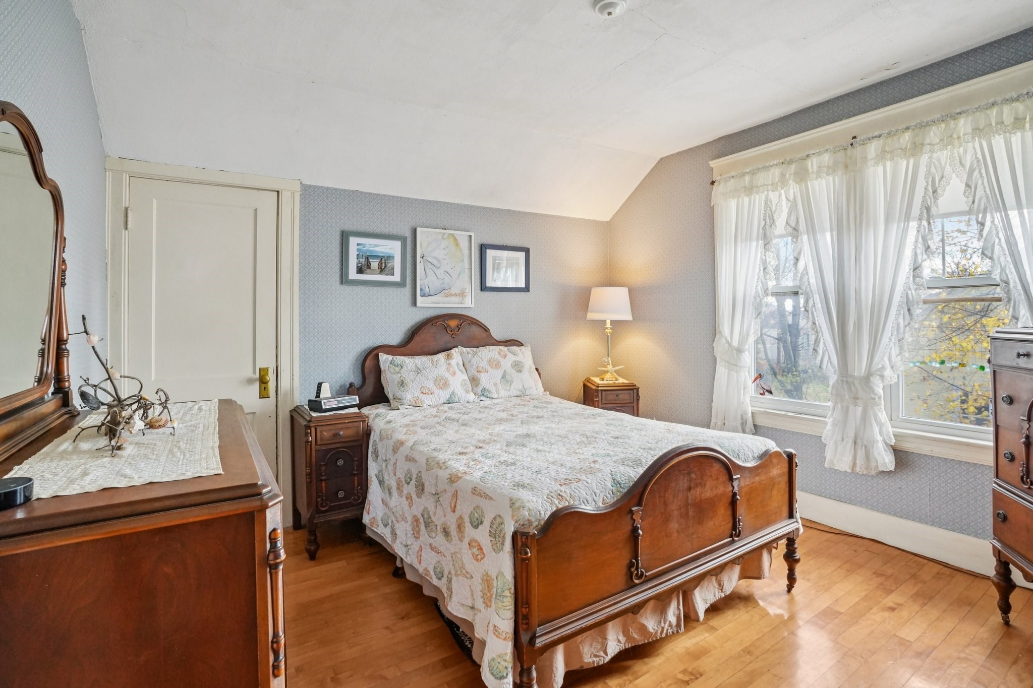 55 Standish St, Worcester, MA 01604 - Image 22