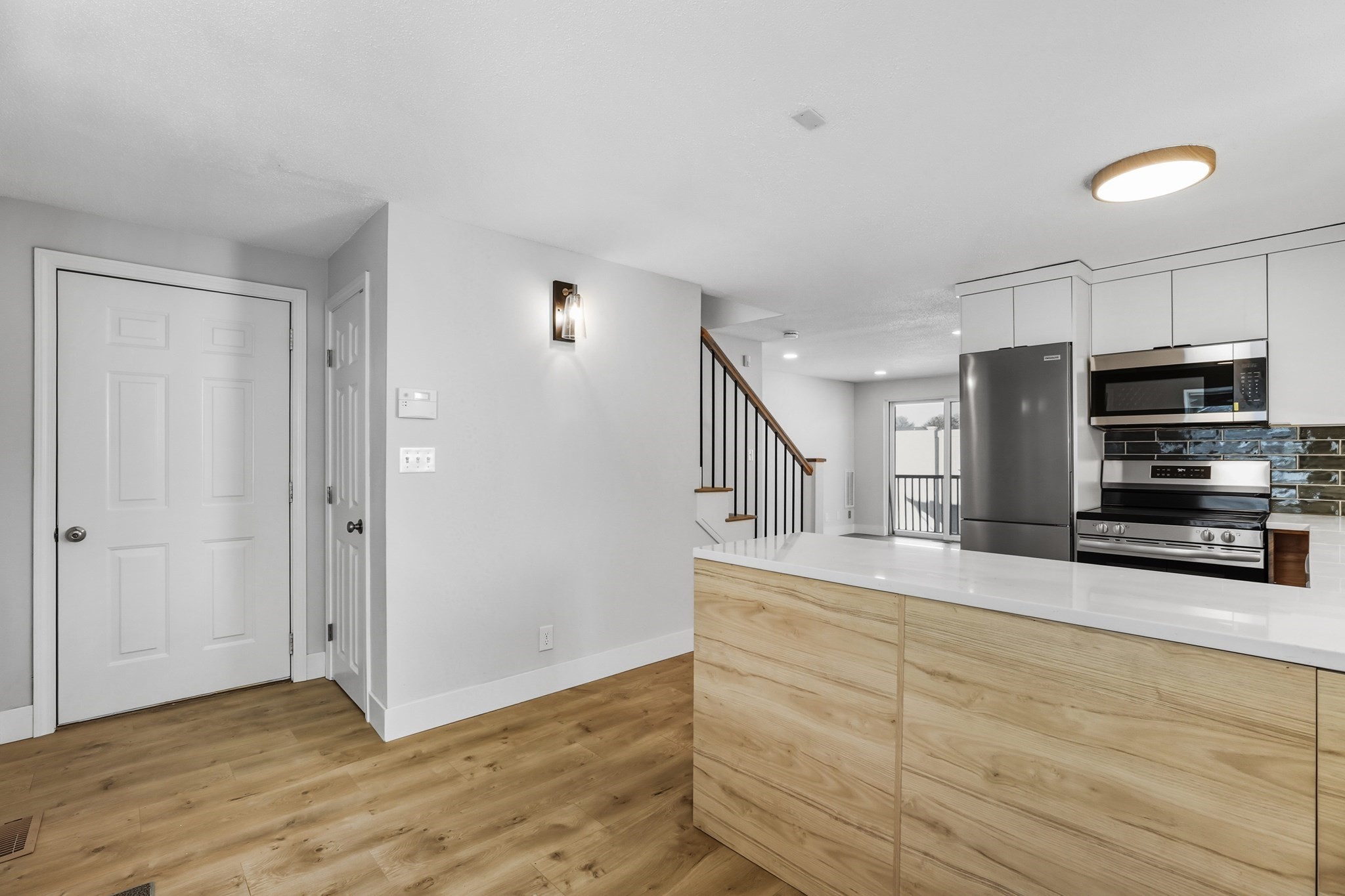 28 Margin St Unit A, Lynn, MA 01905 - Image 8