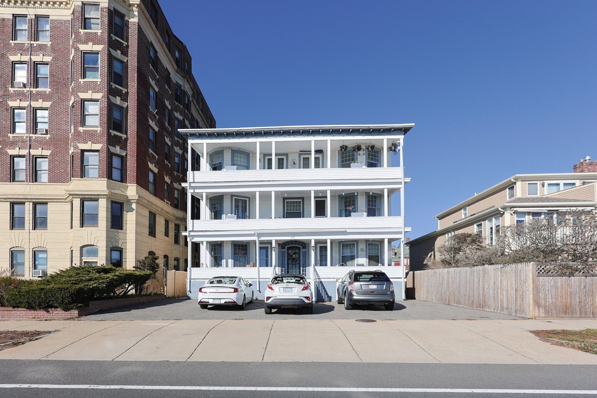 281 Lynn Shore Dr Unit 4, Lynn, MA 01902 - Image 2